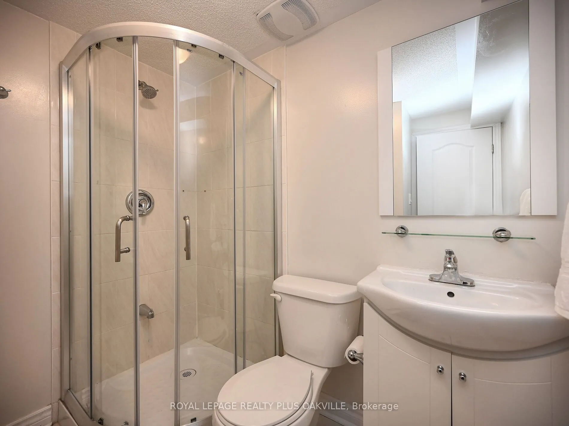 2280 Baronwood Drive, #90