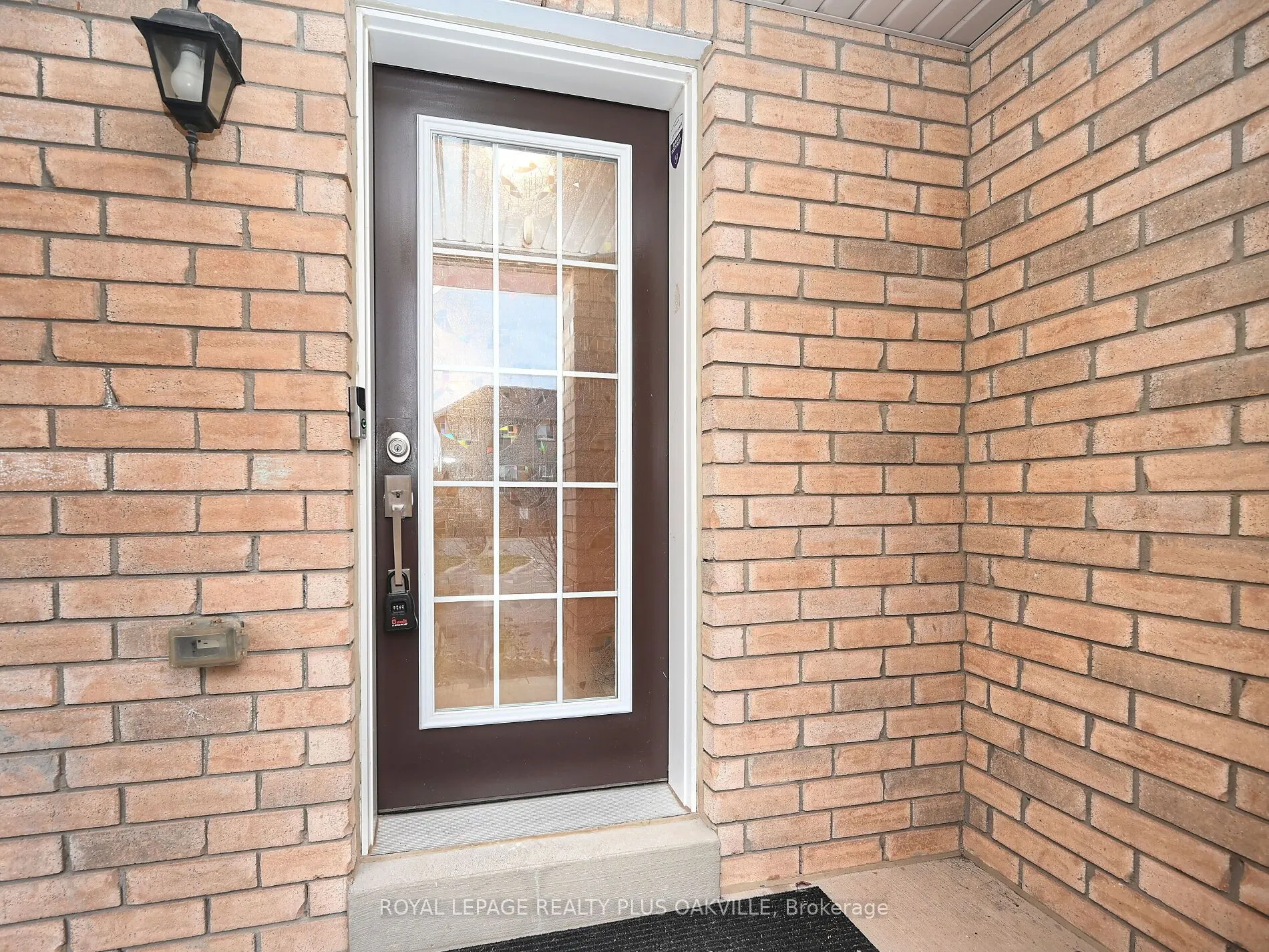2280 Baronwood Drive, #90