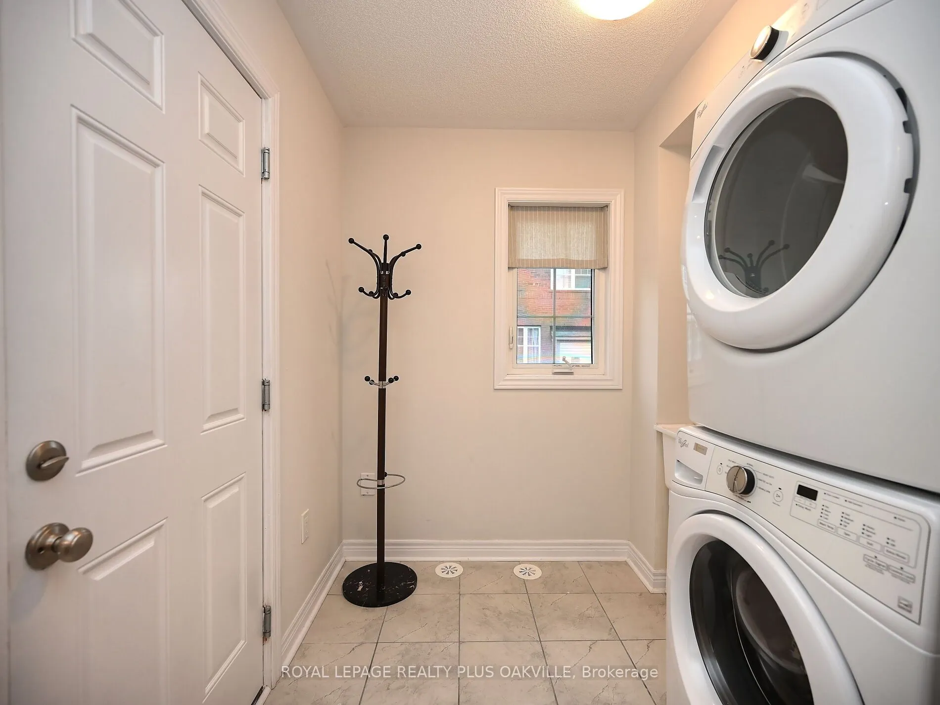 2280 Baronwood Drive, #90