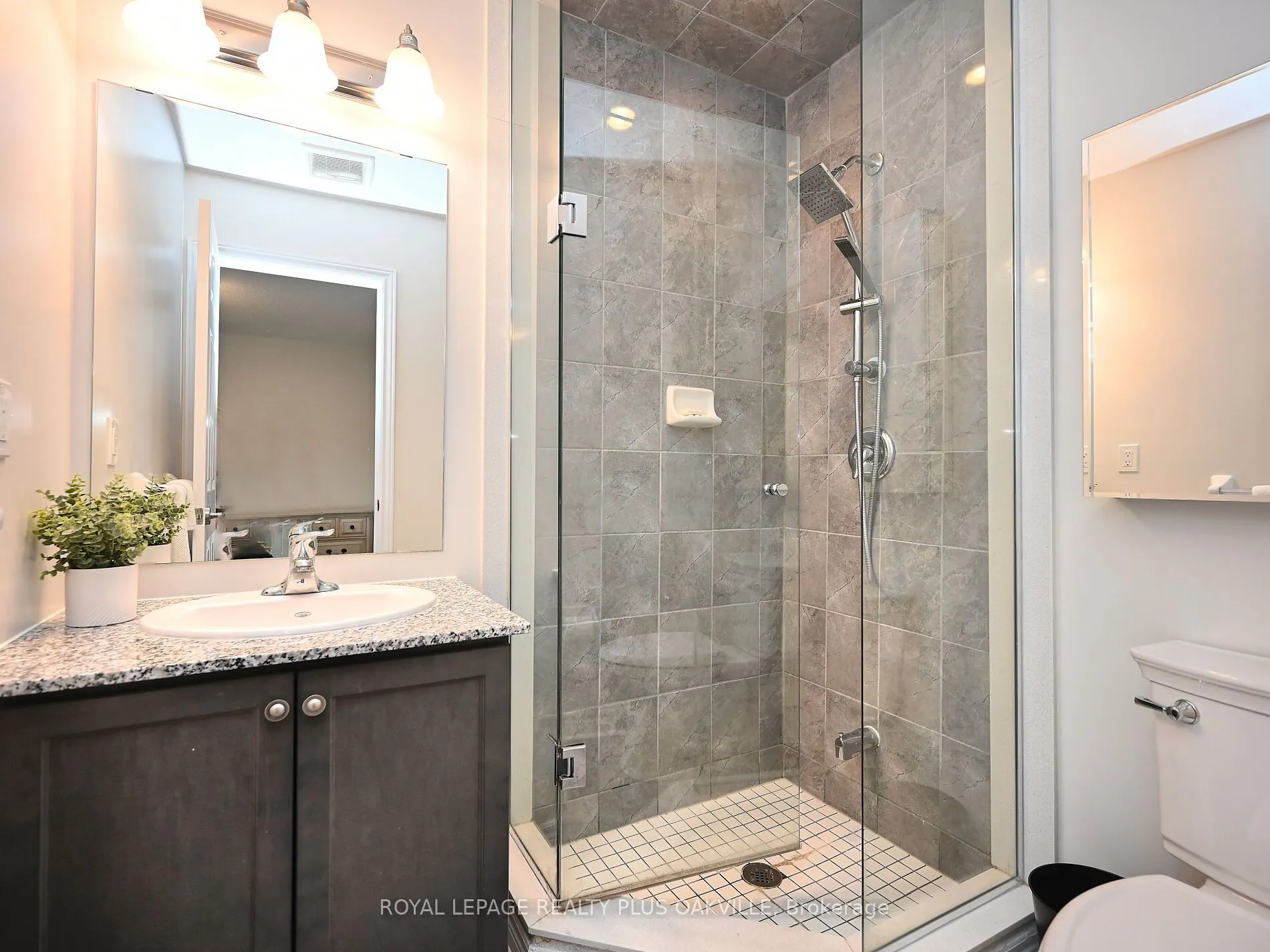 2280 Baronwood Drive, #90