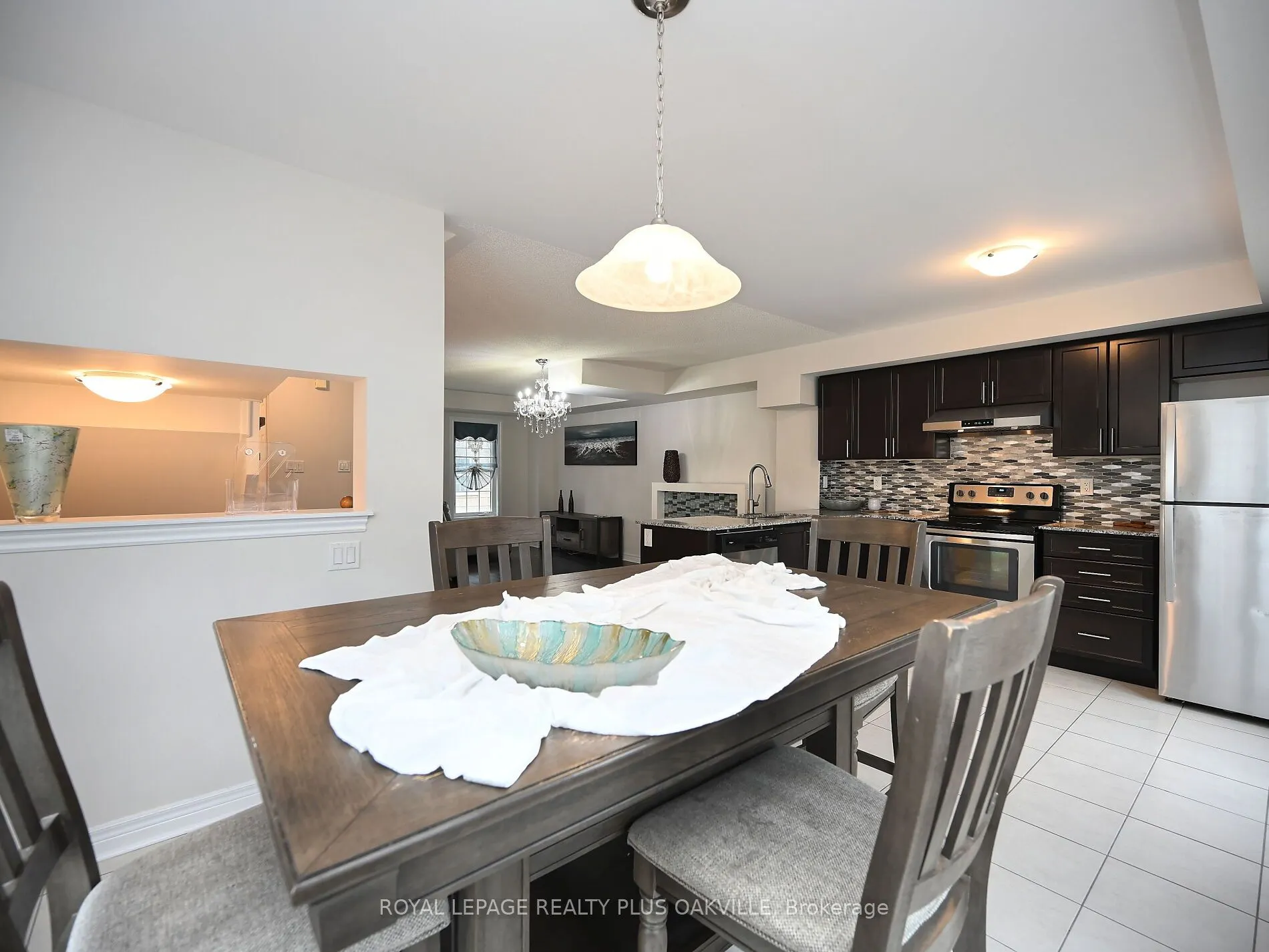 2280 Baronwood Drive, #90