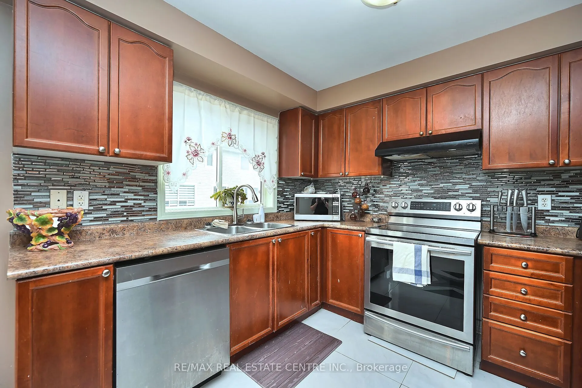 39 Decker Hollow Circle