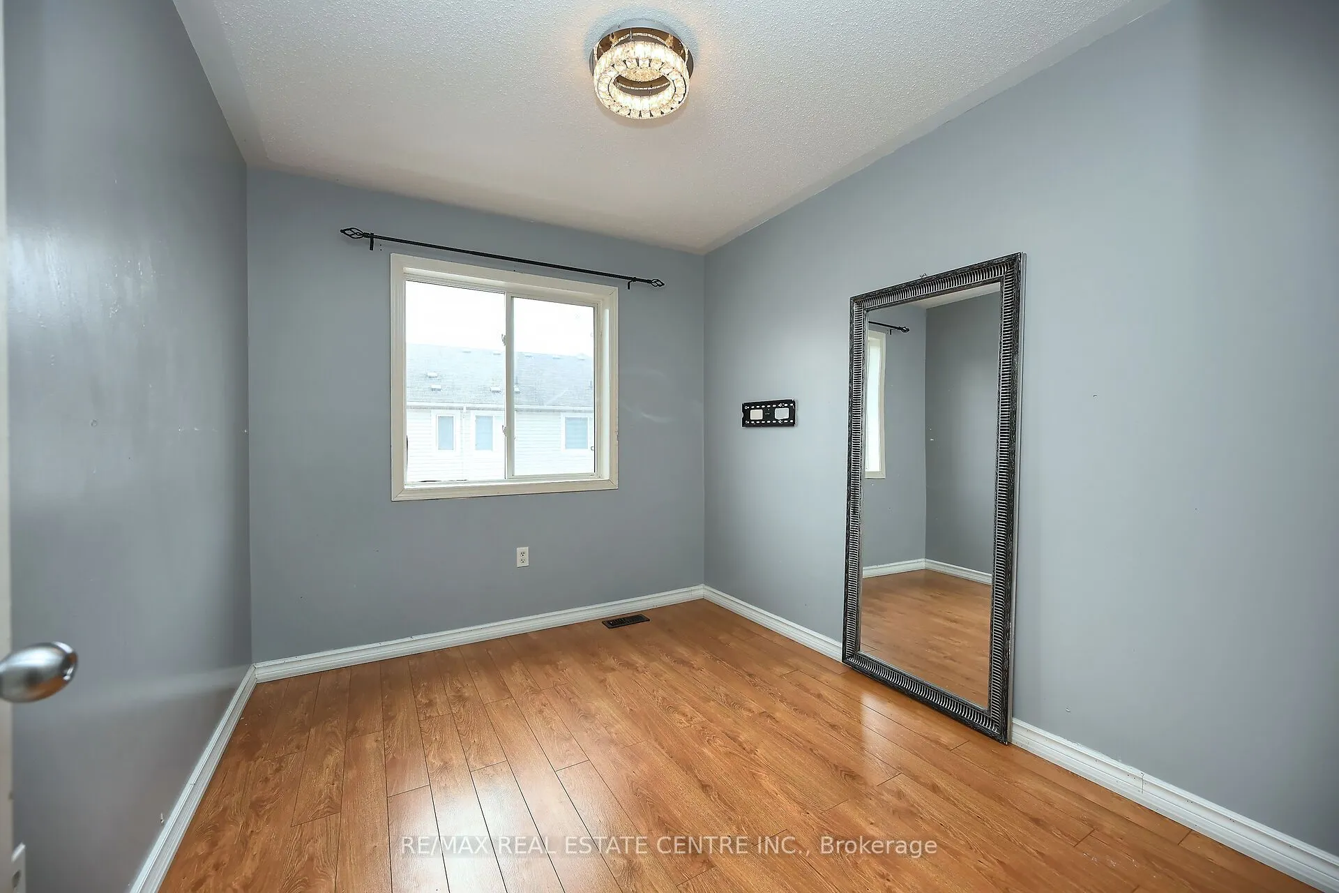 39 Decker Hollow Circle