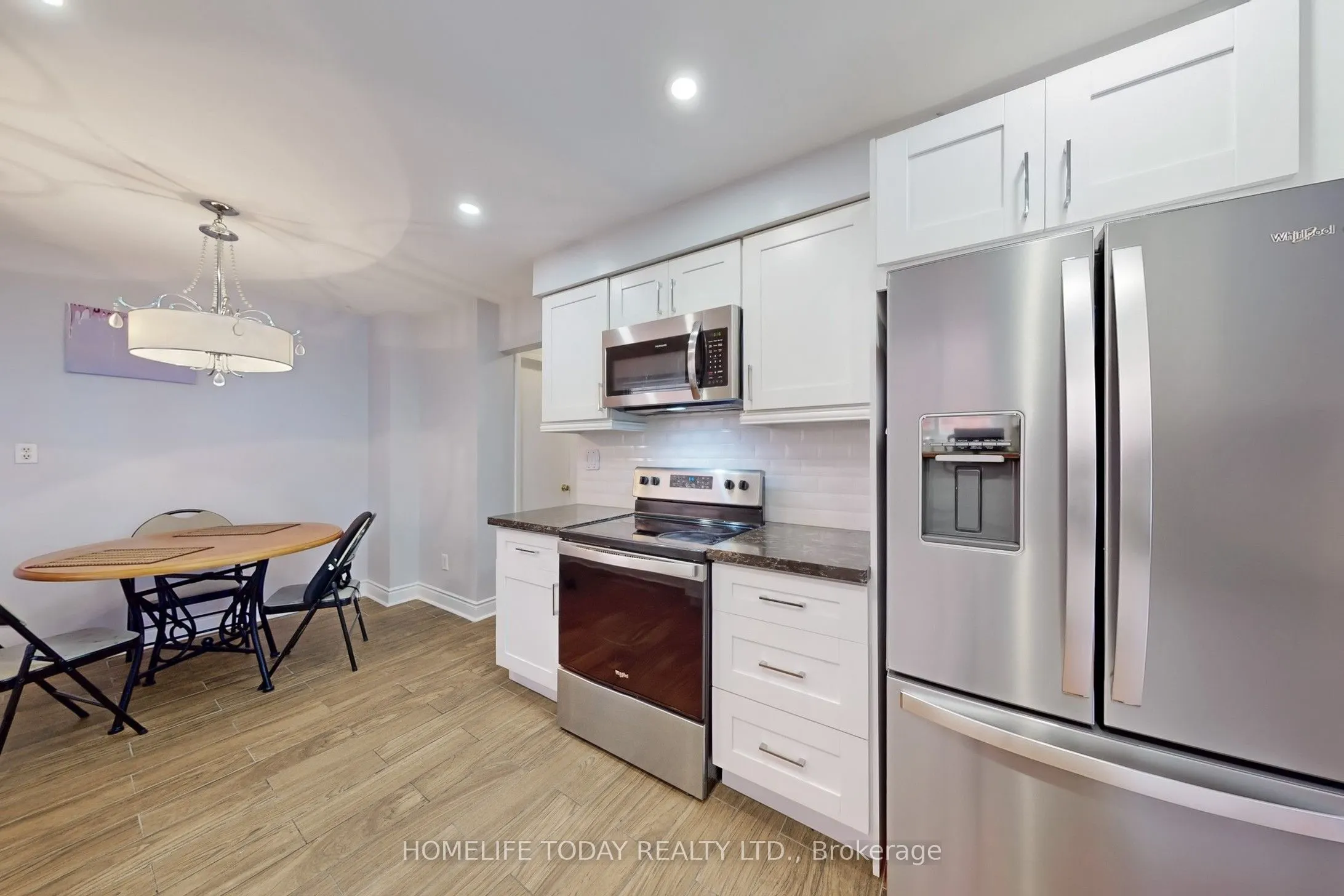 5 Rustywood Drive