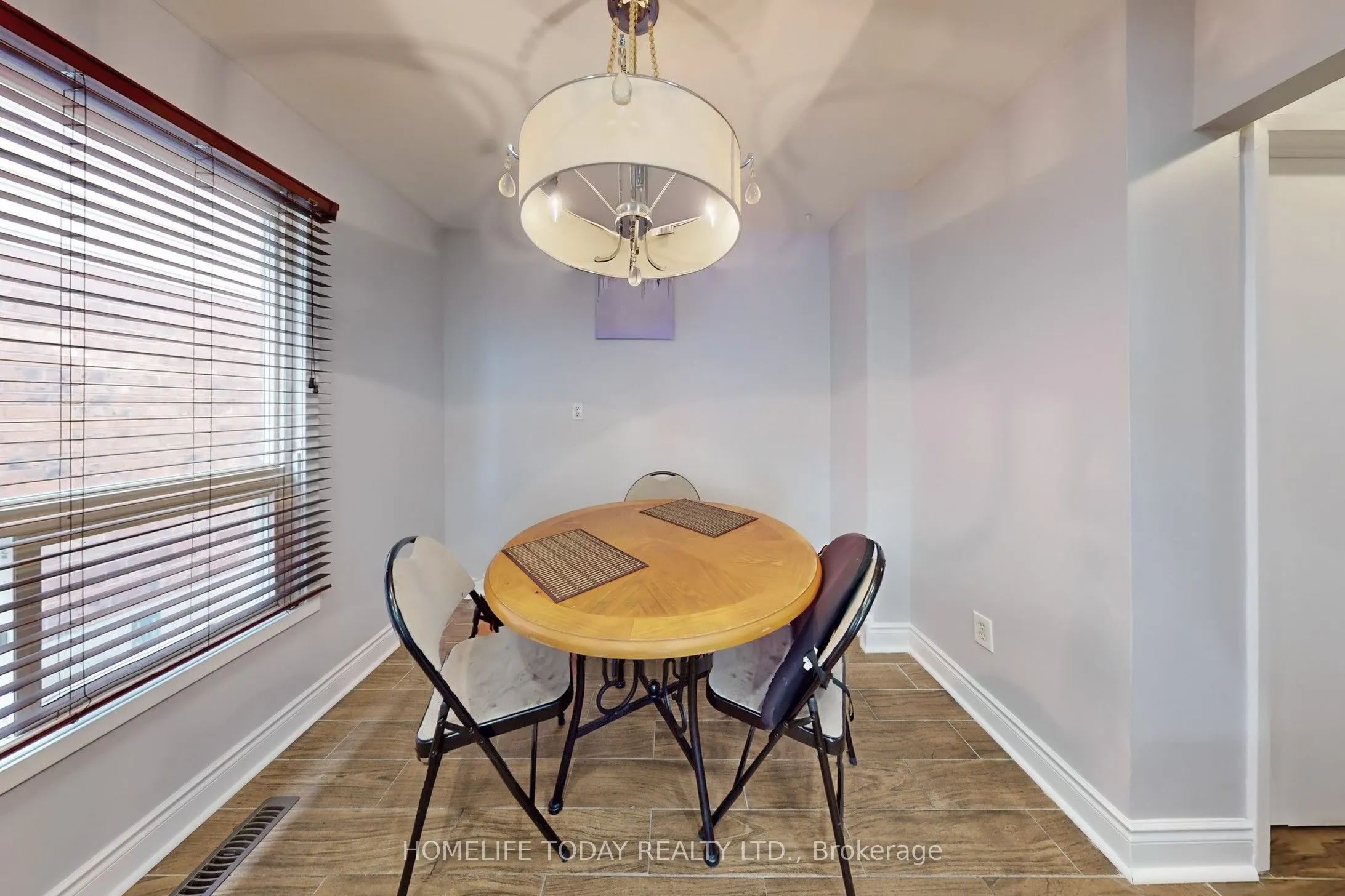 5 Rustywood Drive