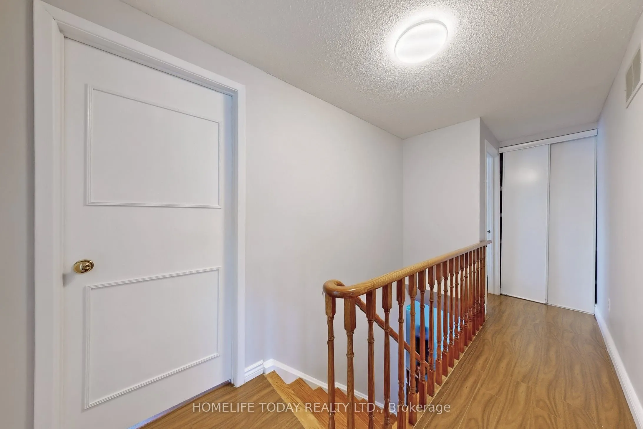 5 Rustywood Drive