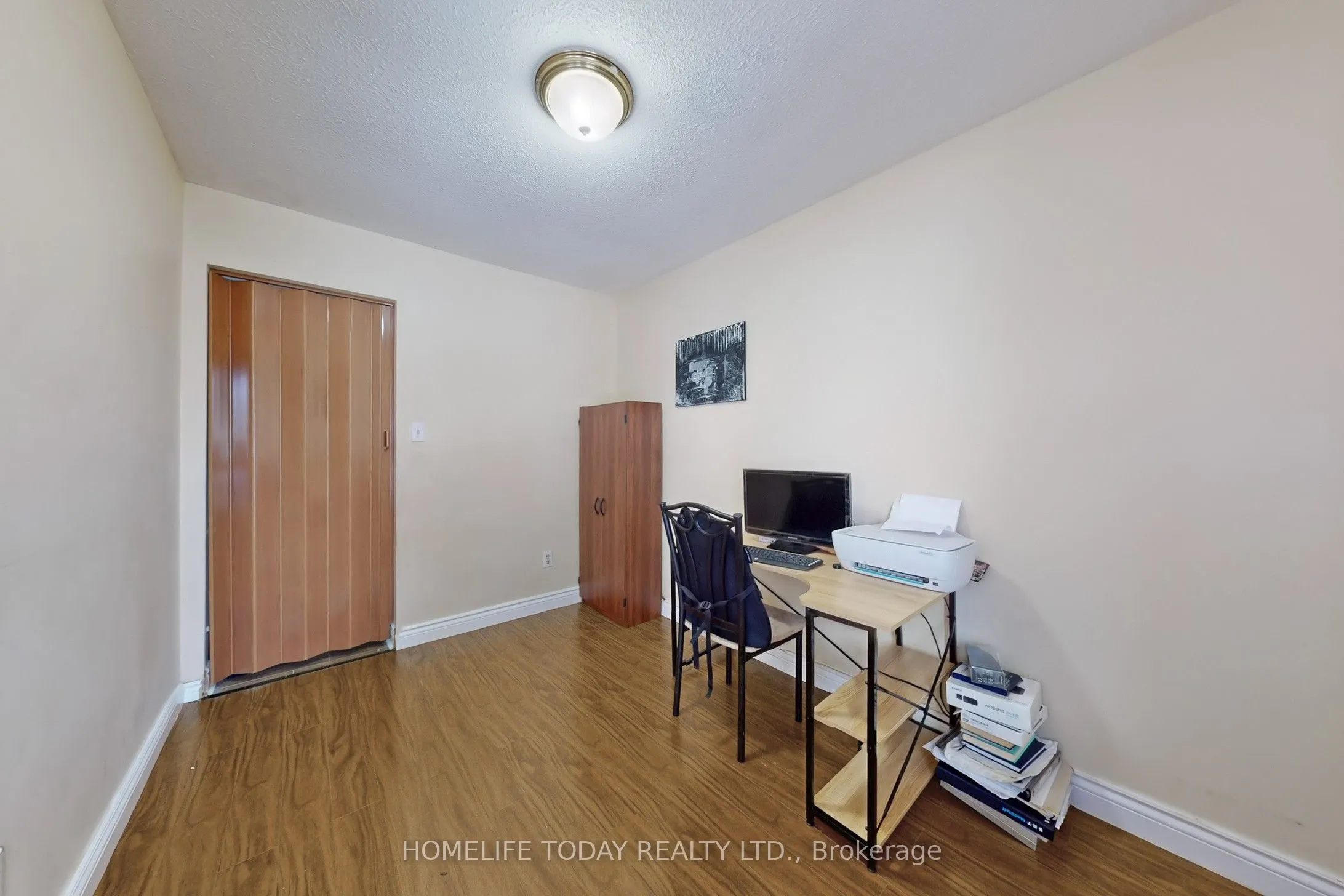 5 Rustywood Drive