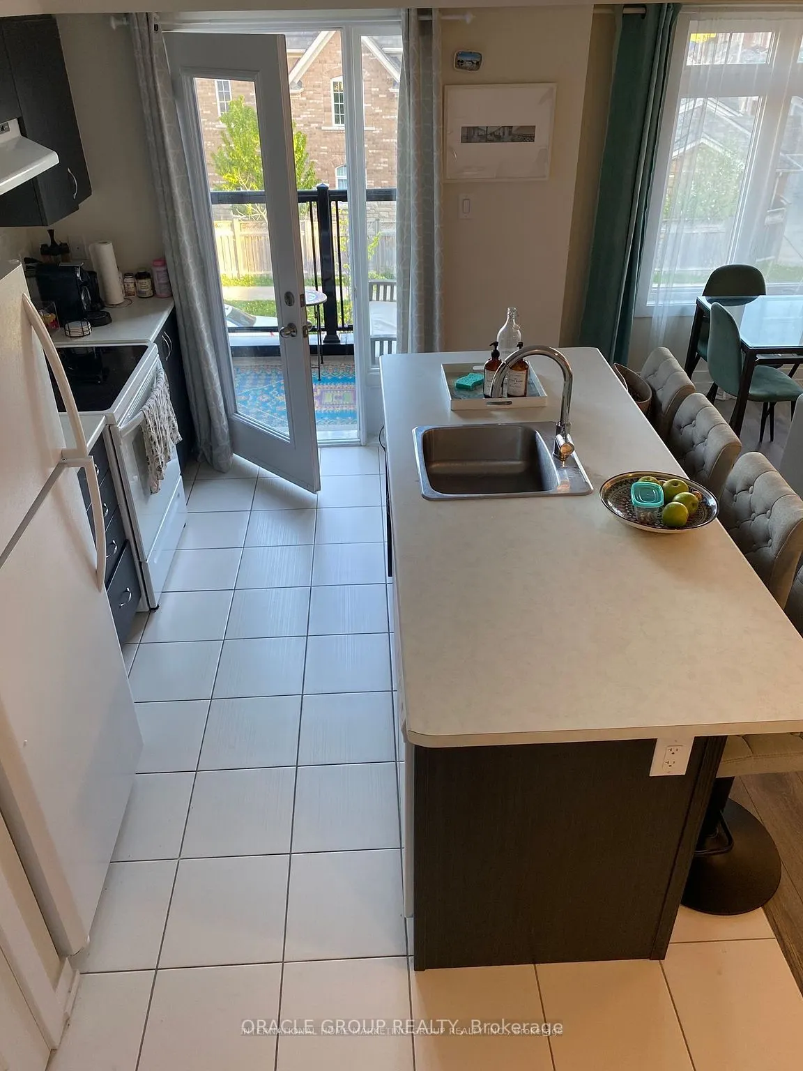60 Parrotta Drive, #Th264