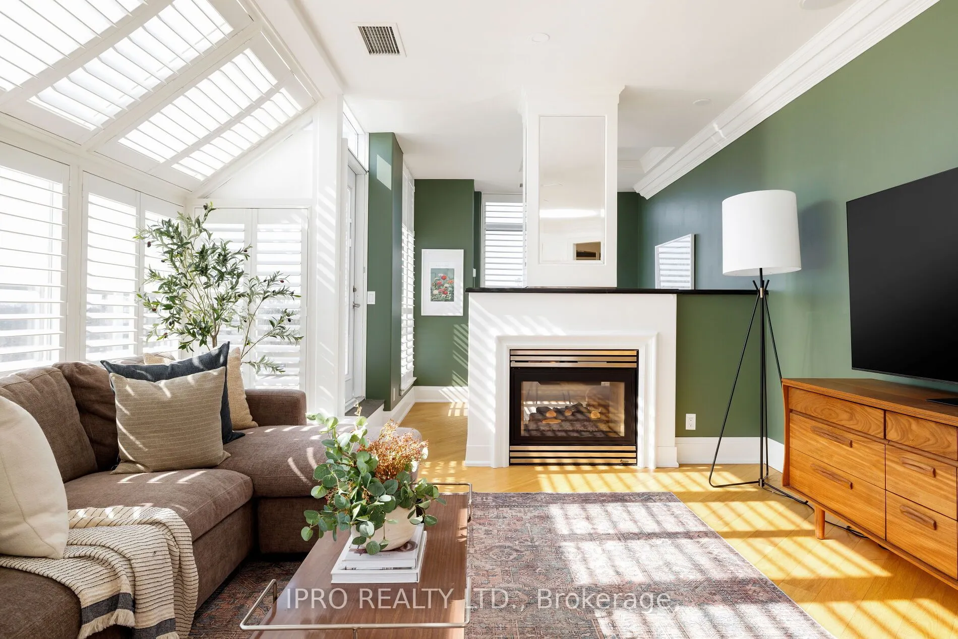935 Royal York Road, #PH 604