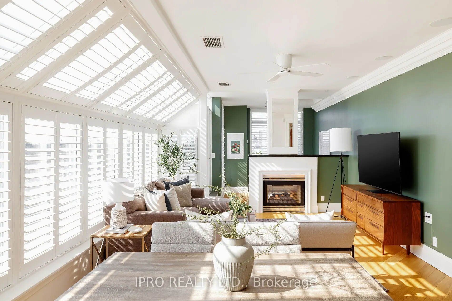 935 Royal York Road, #PH 604