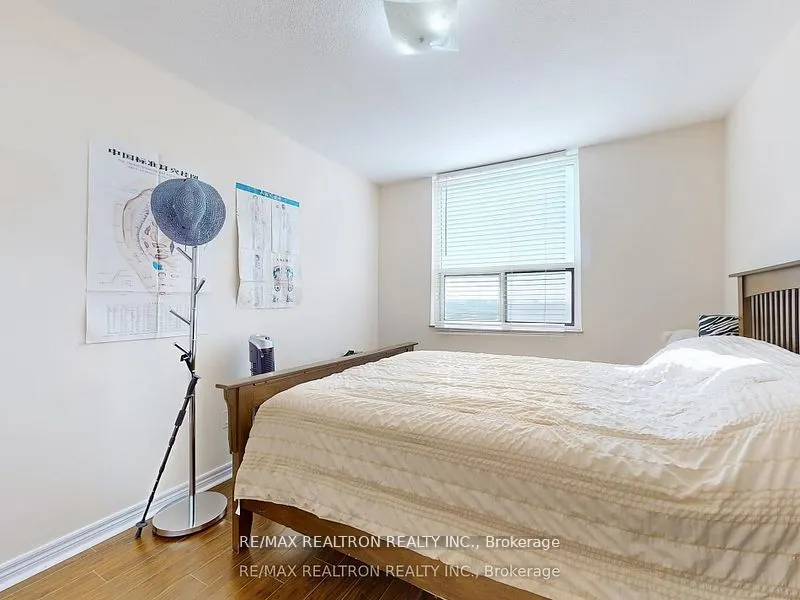 3390 Weston Road, #1906