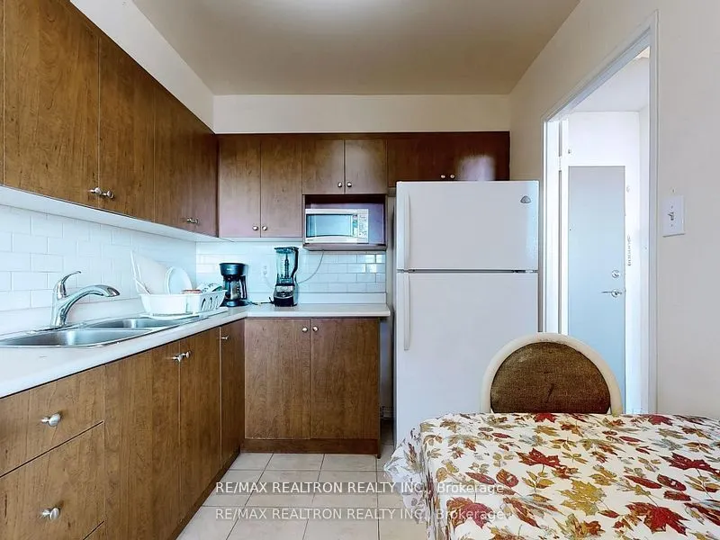 3390 Weston Road, #1906