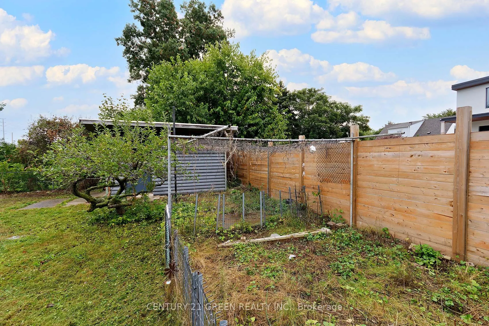 958 South Service Road