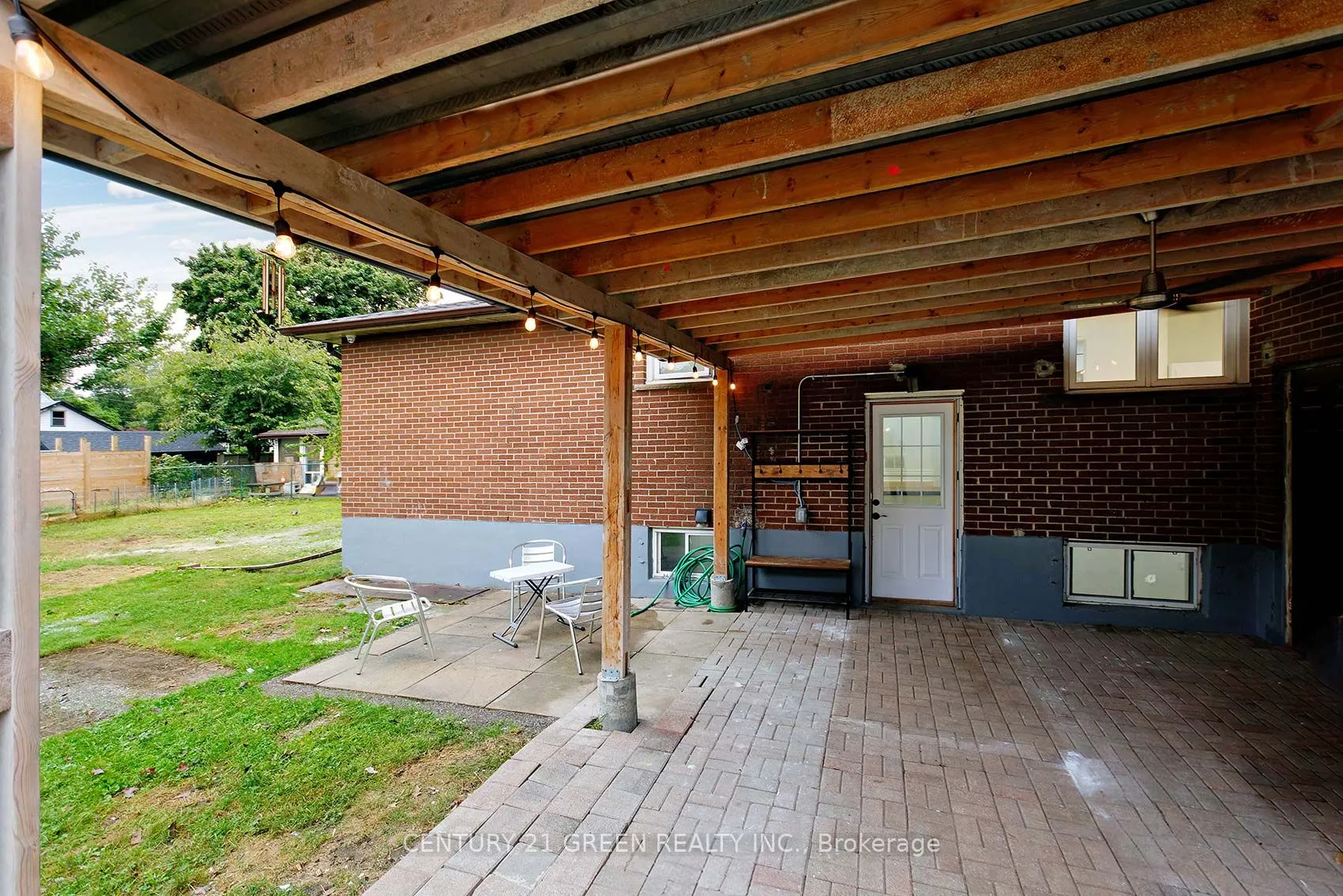 958 South Service Road