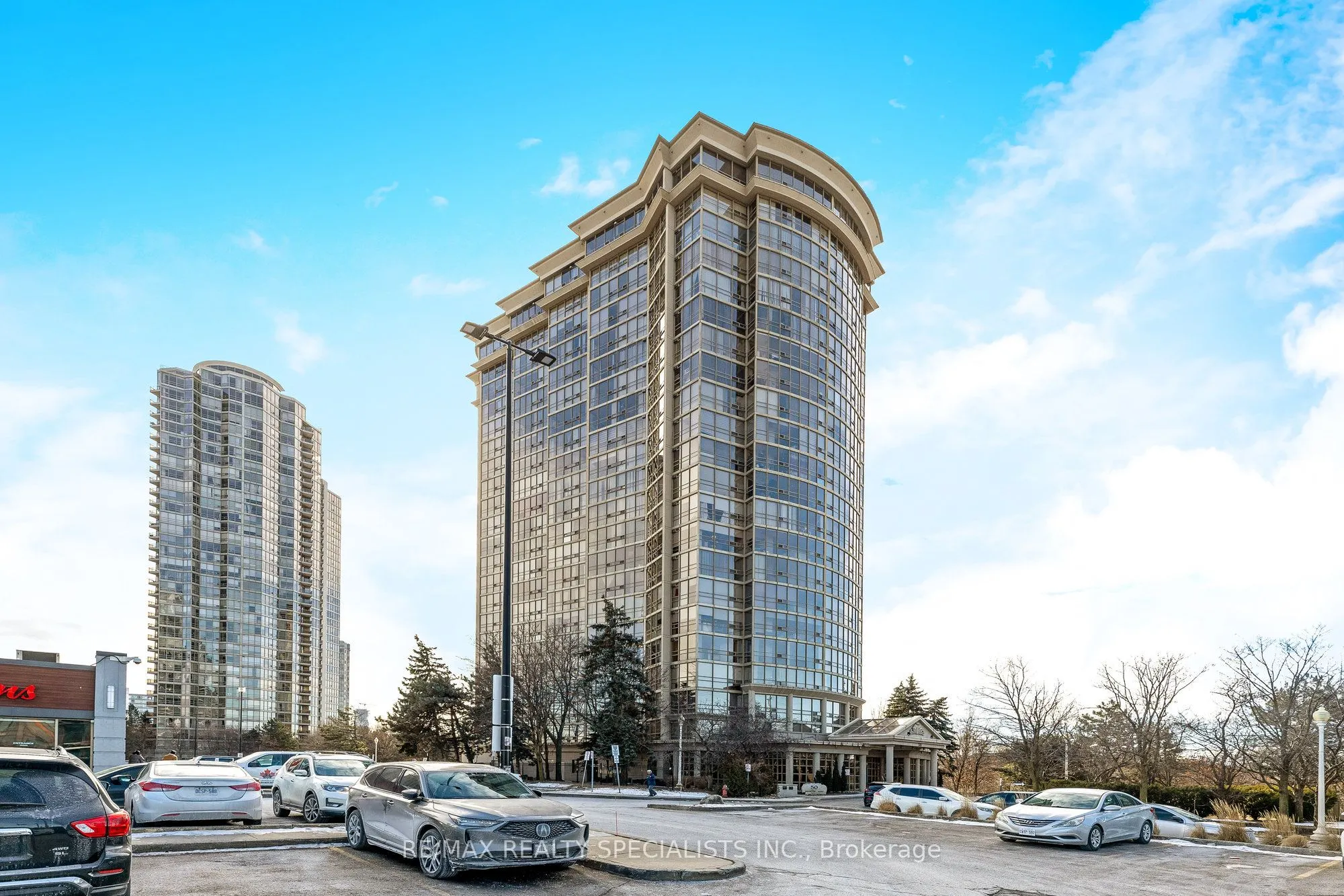 50 Eglinton Avenue W, #501