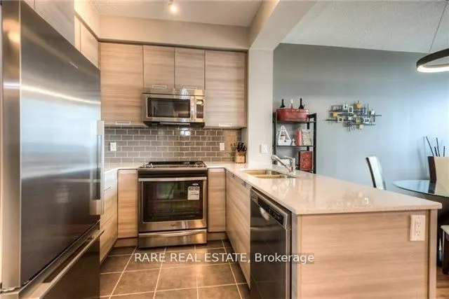 55 Eglinton Avenue W, #801