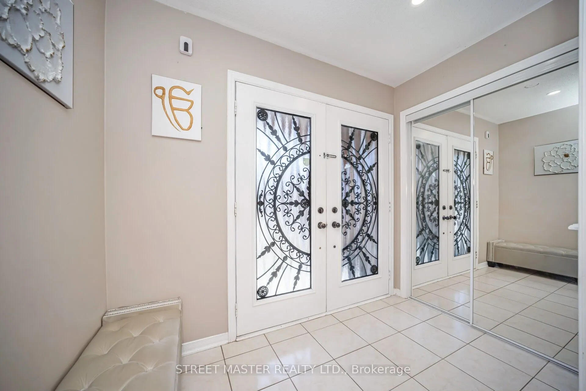 72 Newington Crescent