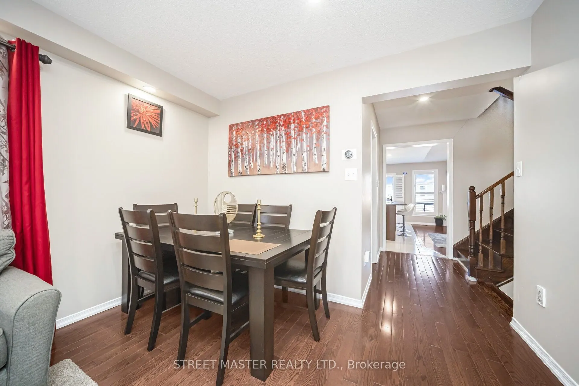 72 Newington Crescent