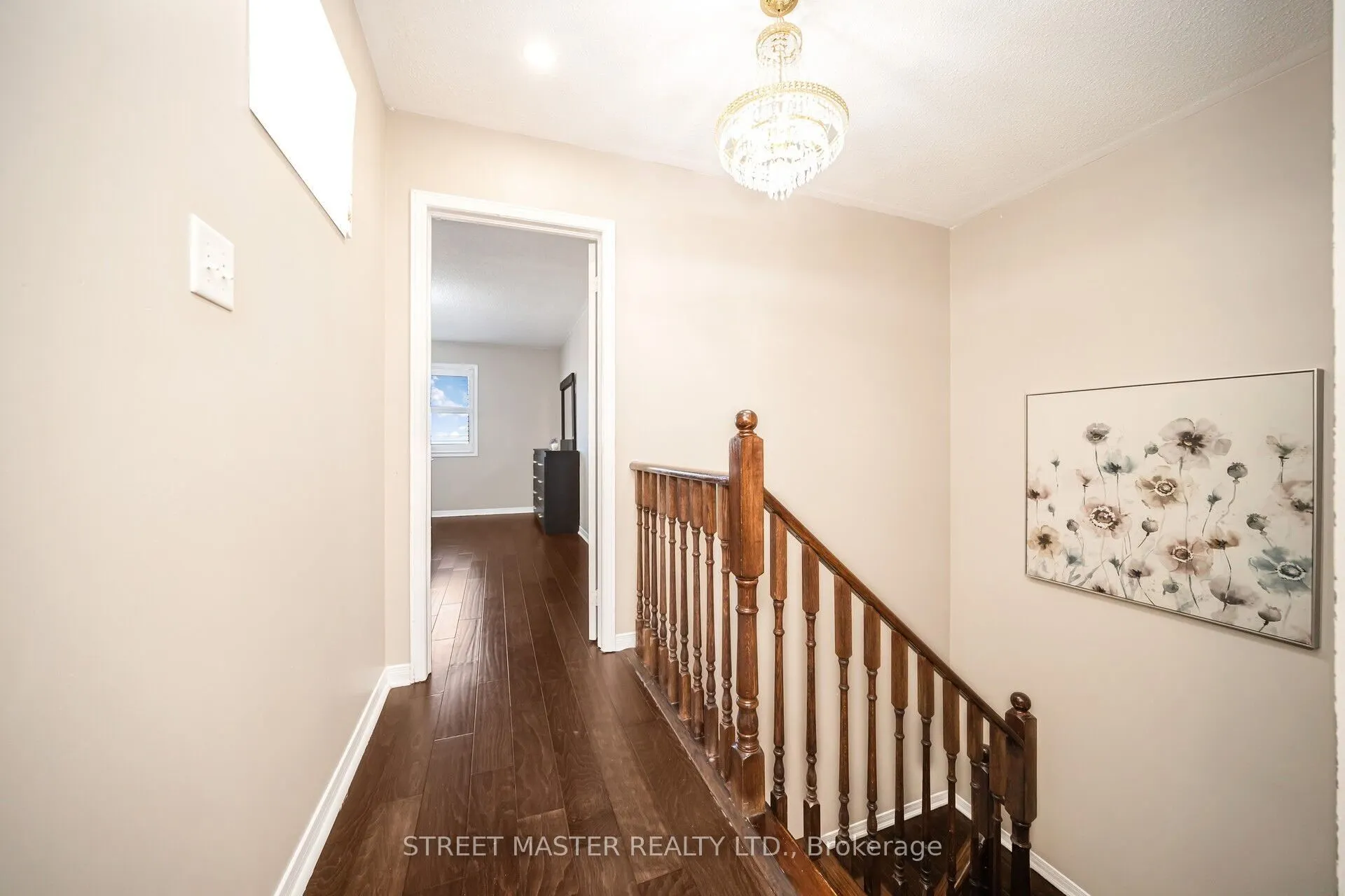72 Newington Crescent