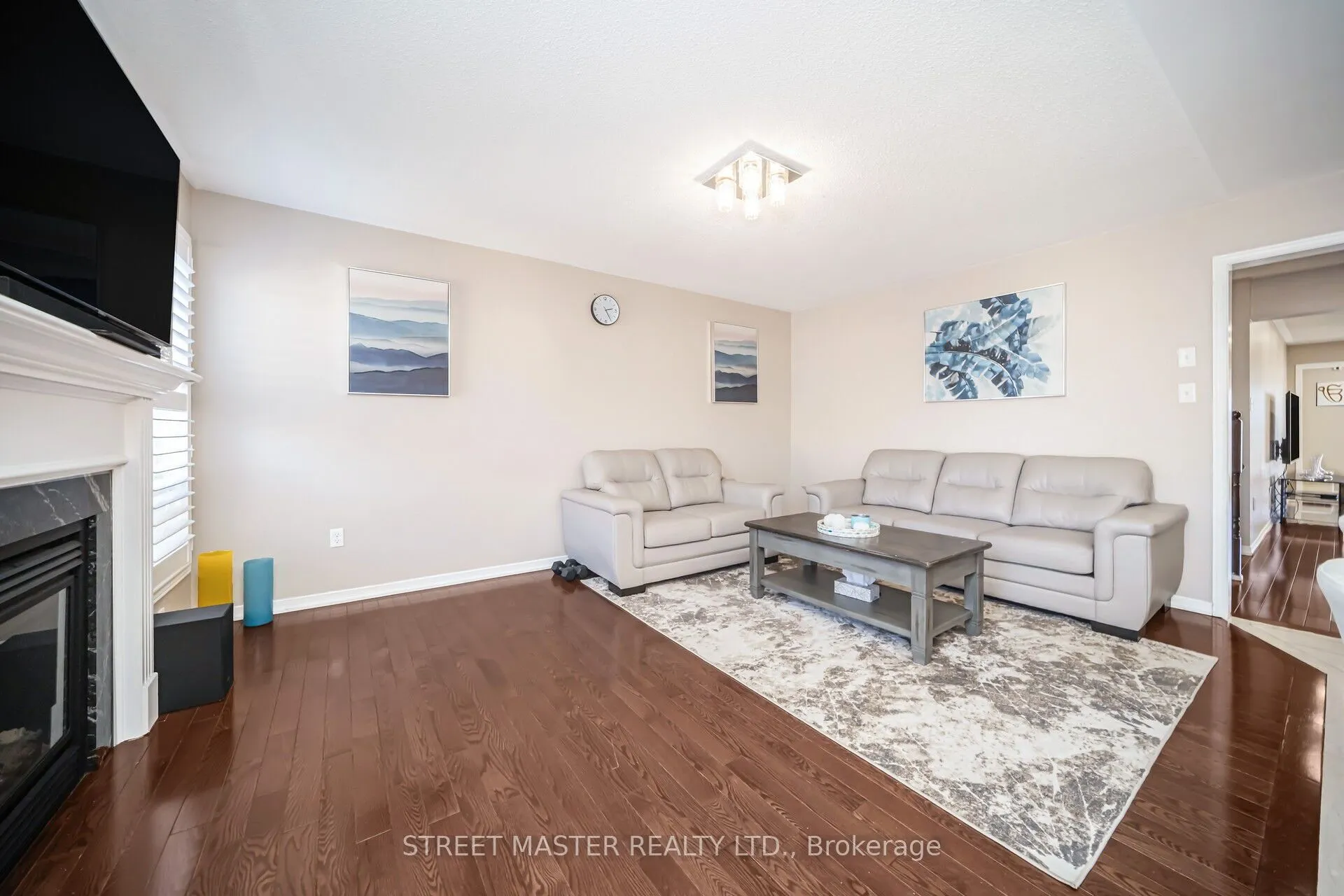 72 Newington Crescent