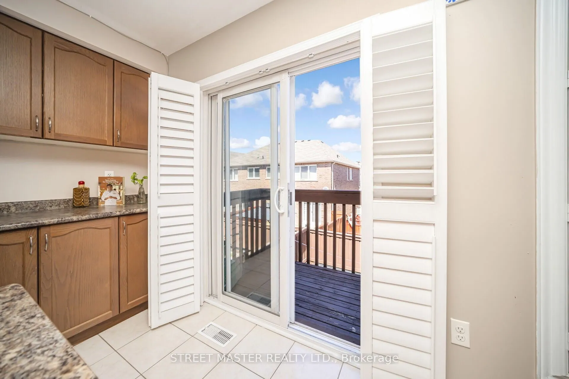 72 Newington Crescent