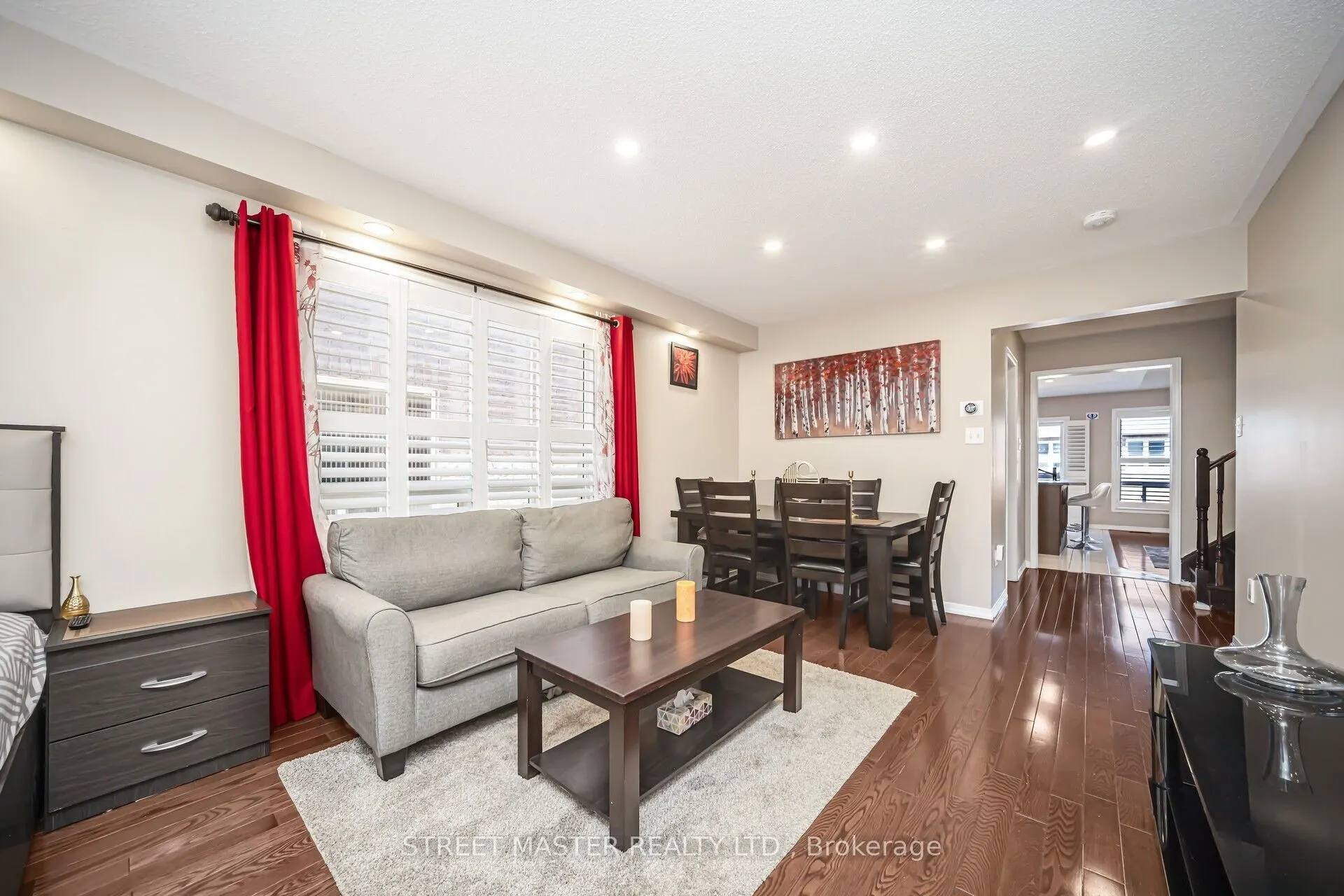 72 Newington Crescent