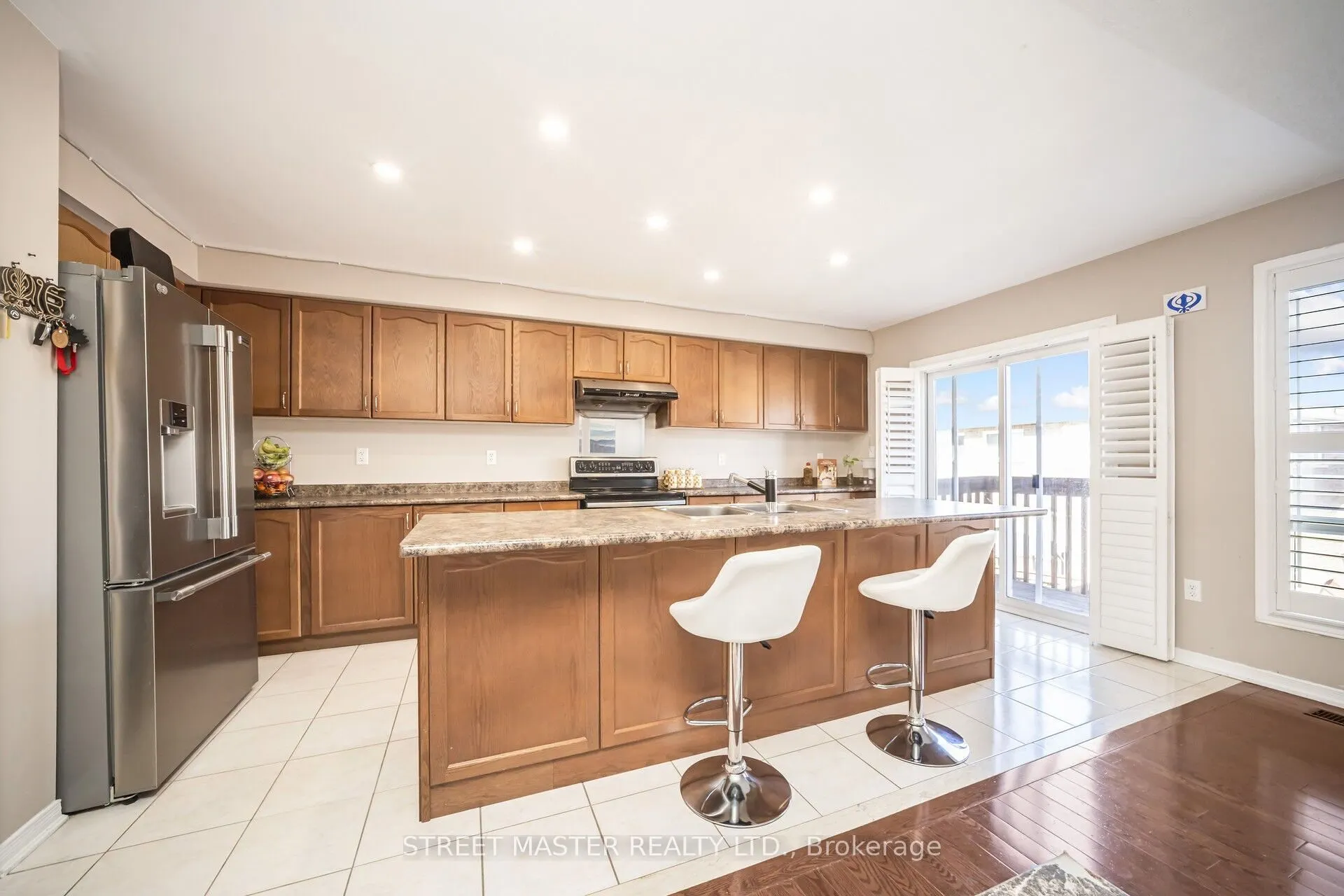 72 Newington Crescent