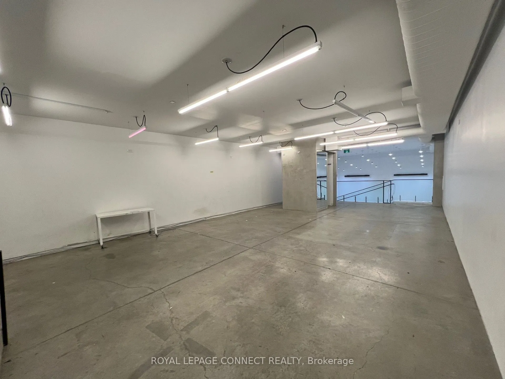 406 Roncesvalles Avenue, #Main