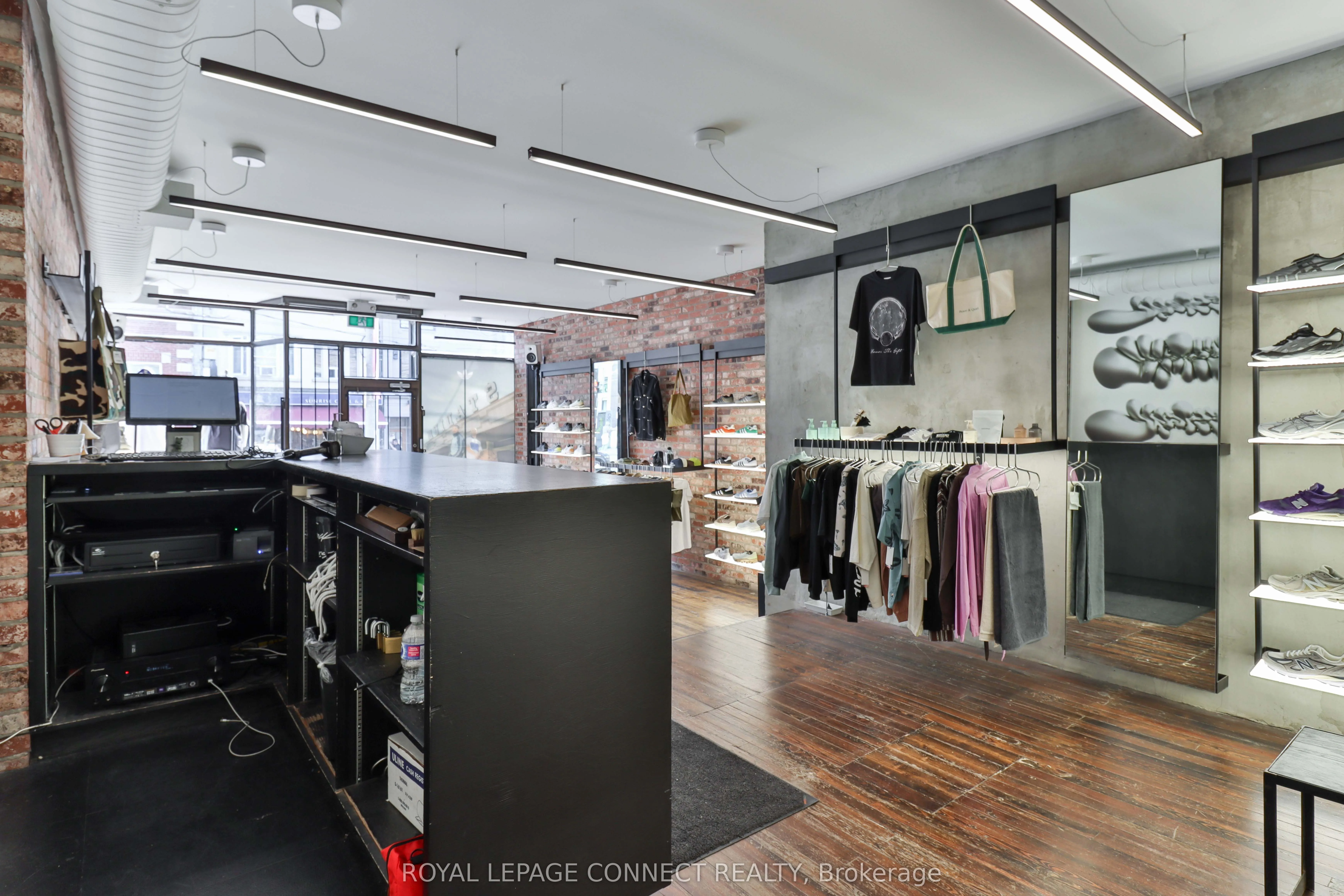 406 Roncesvalles Avenue, #Main