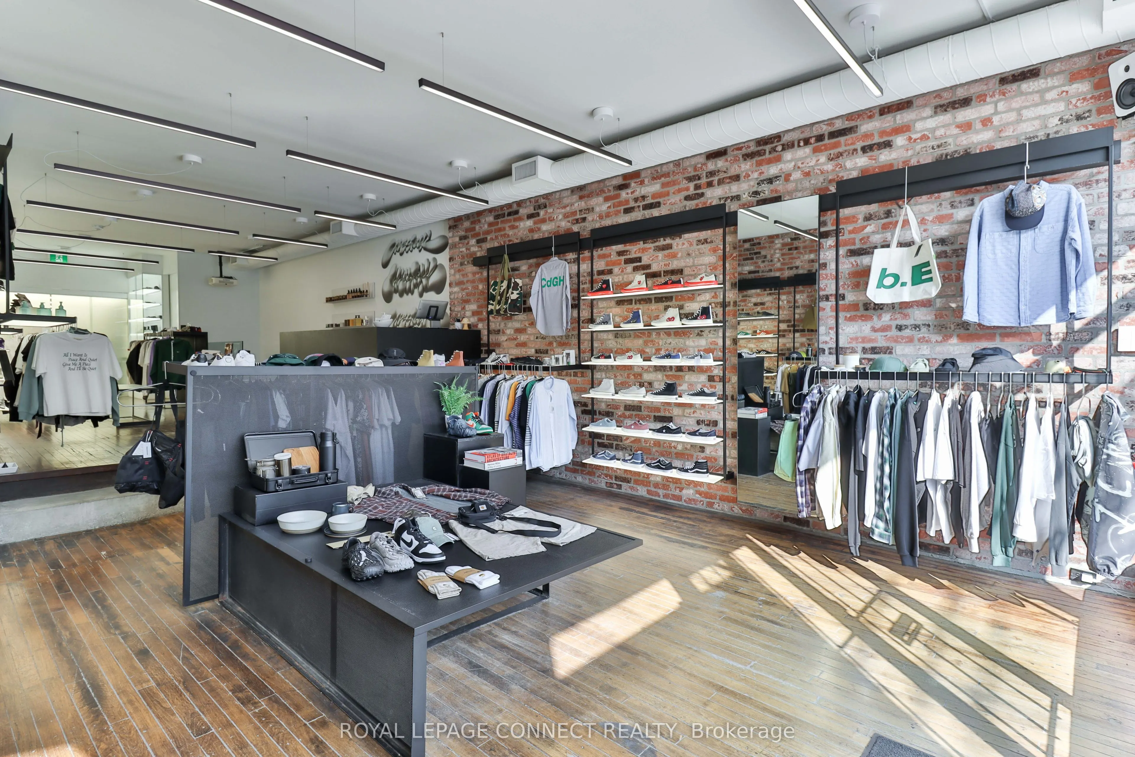 406 Roncesvalles Avenue, #Main