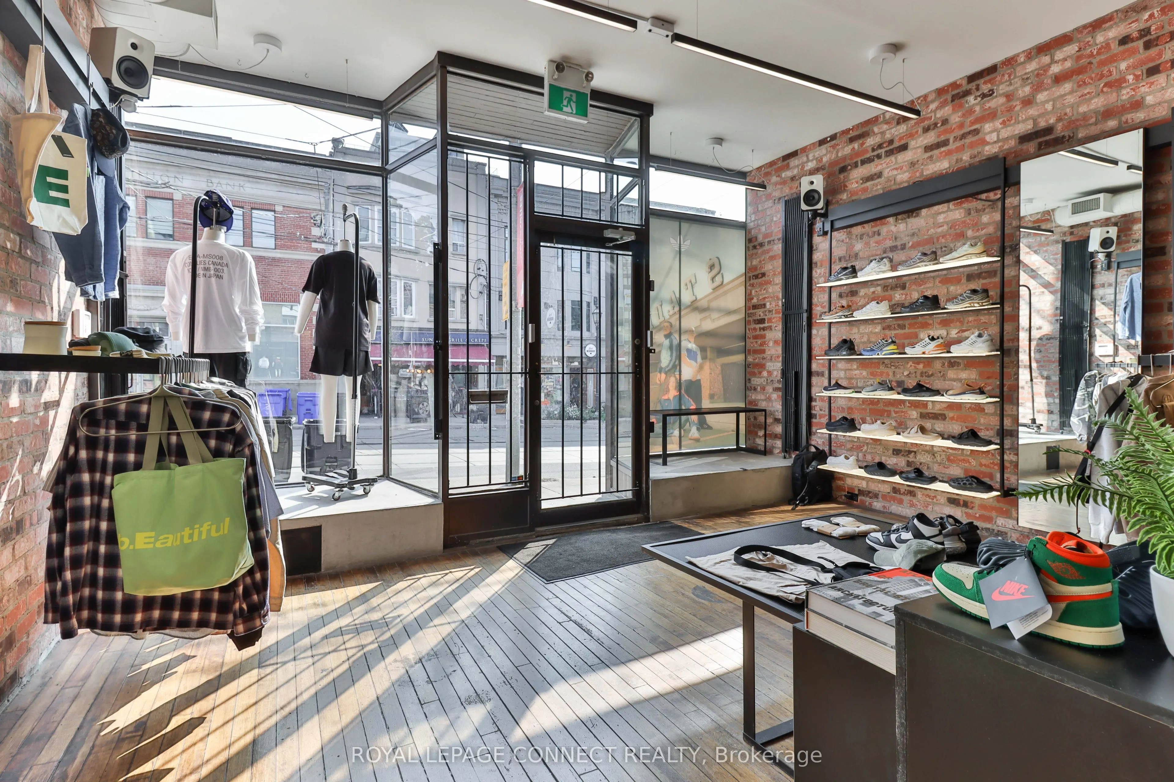 406 Roncesvalles Avenue, #Main