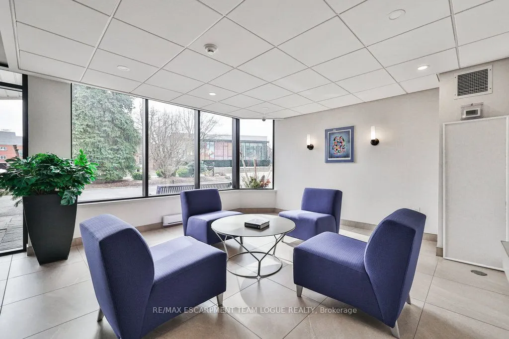 2121 Lakeshore Road, #502