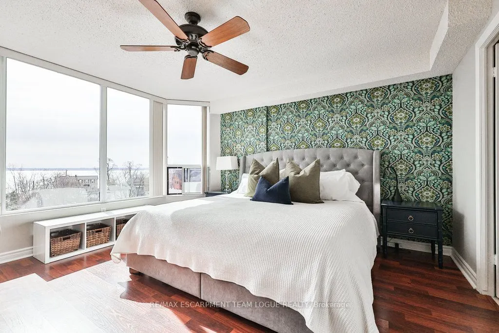 2121 Lakeshore Road, #502