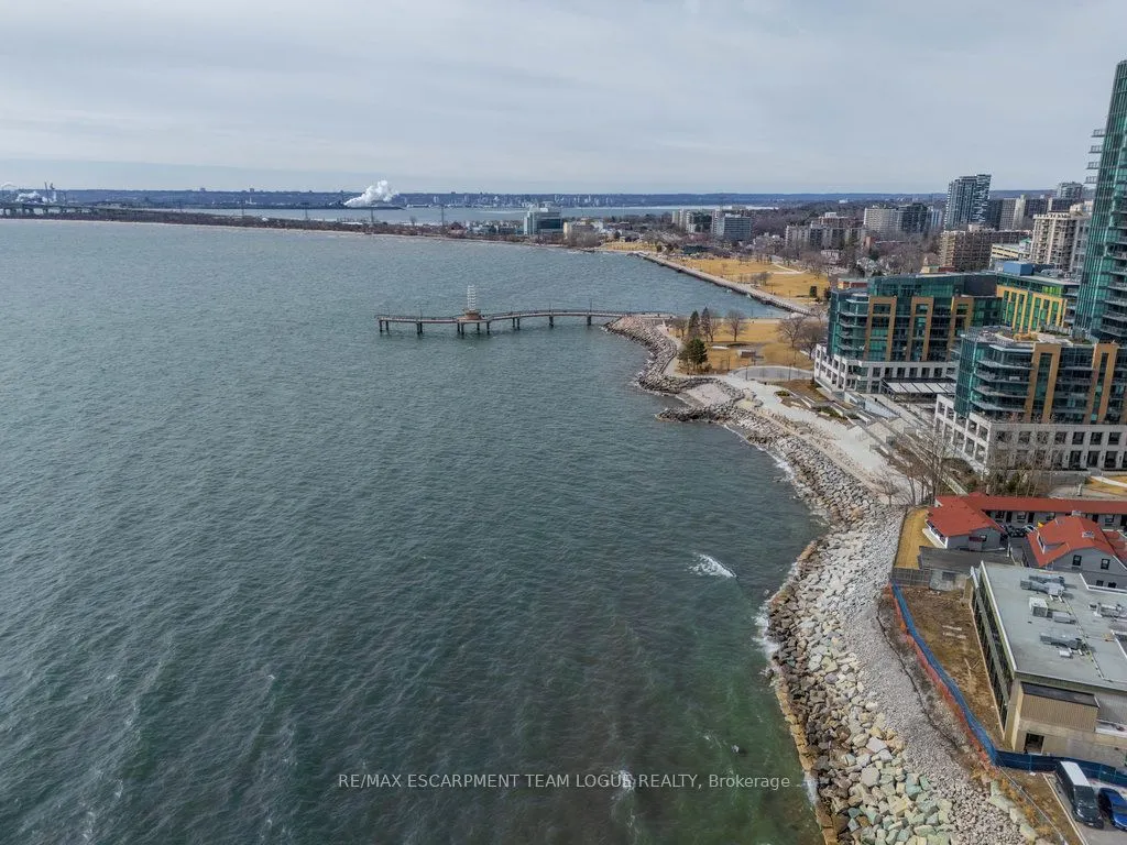 2121 Lakeshore Road, #502