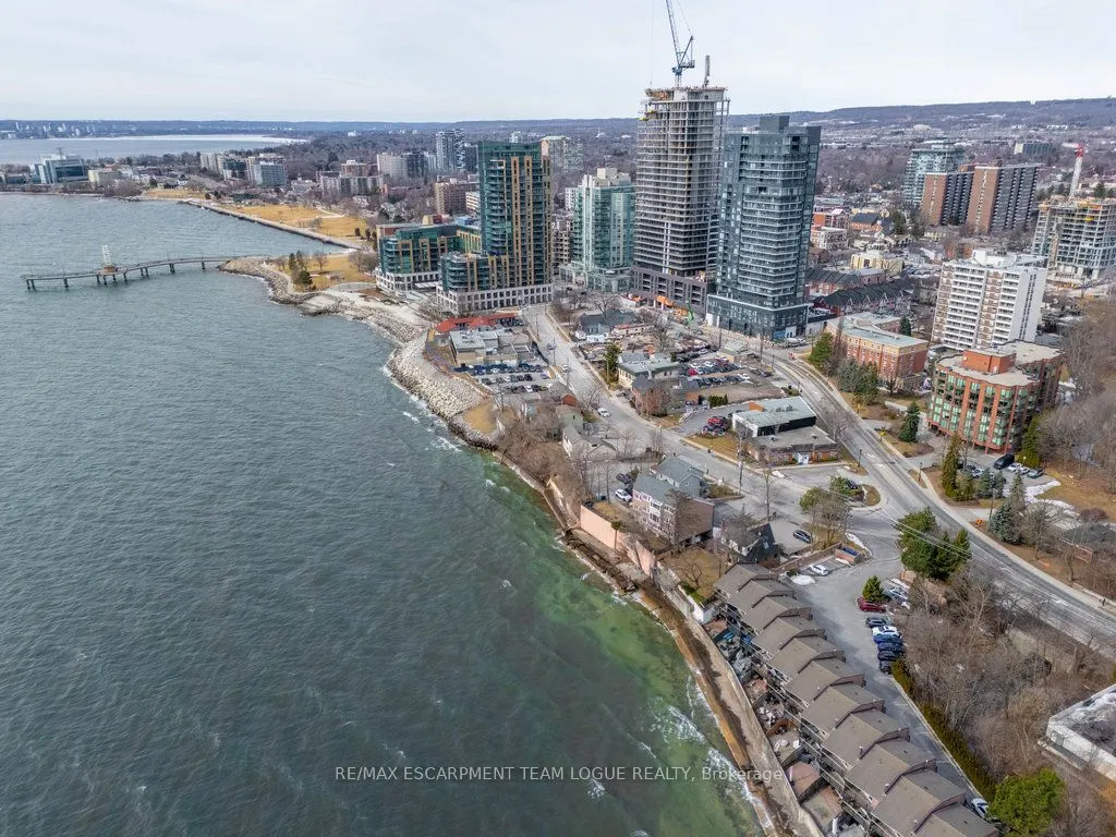 2121 Lakeshore Road, #502