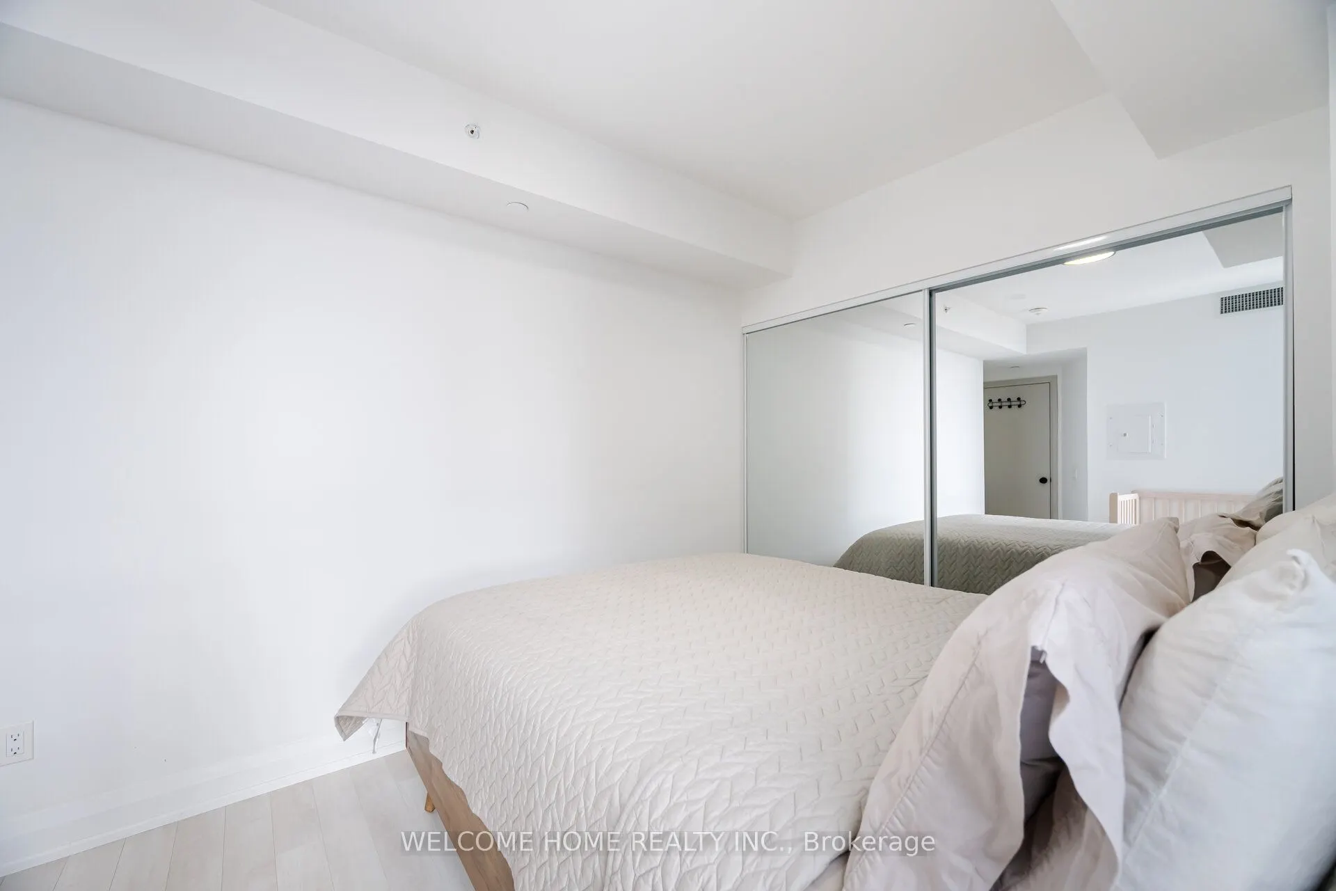 1461 Lawrence Avenue W, #1401