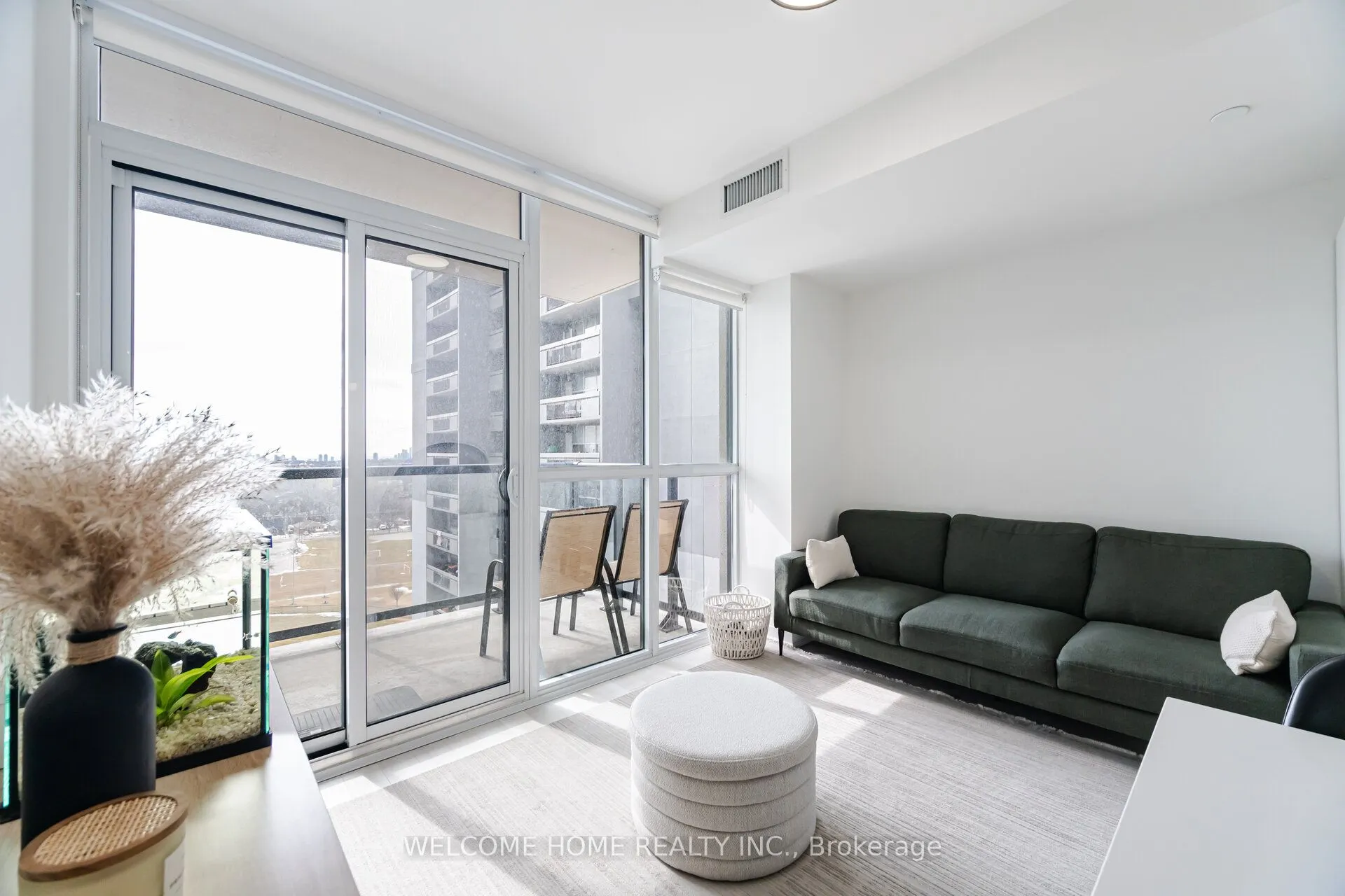1461 Lawrence Avenue W, #1401