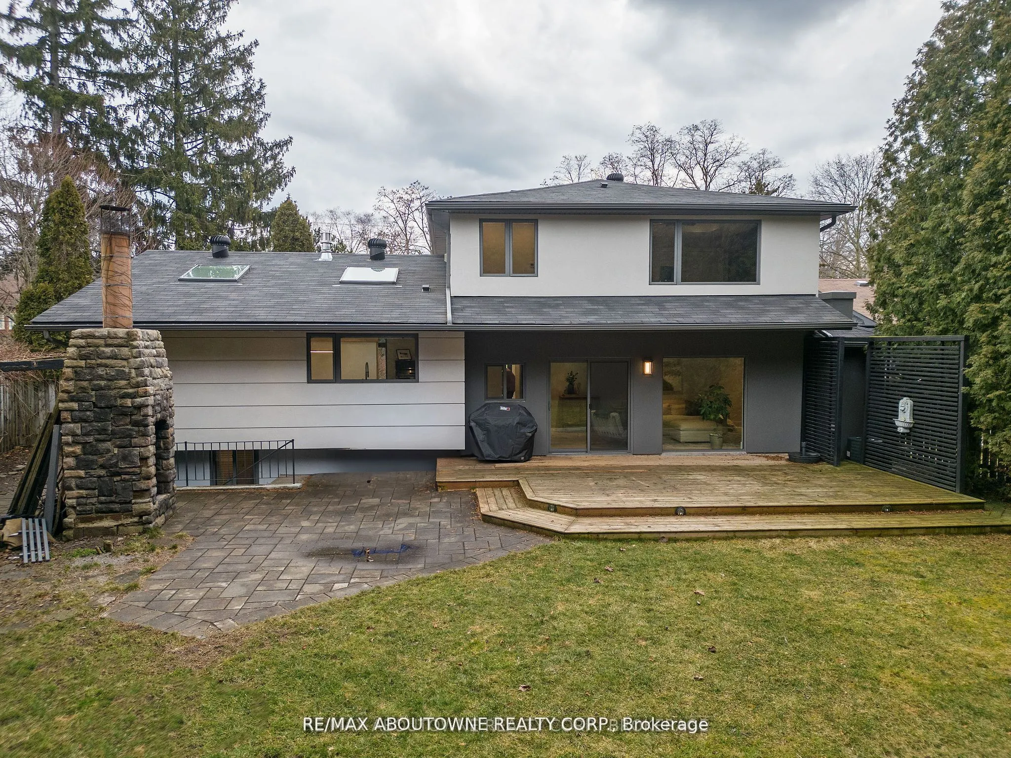561 Rebecca Street