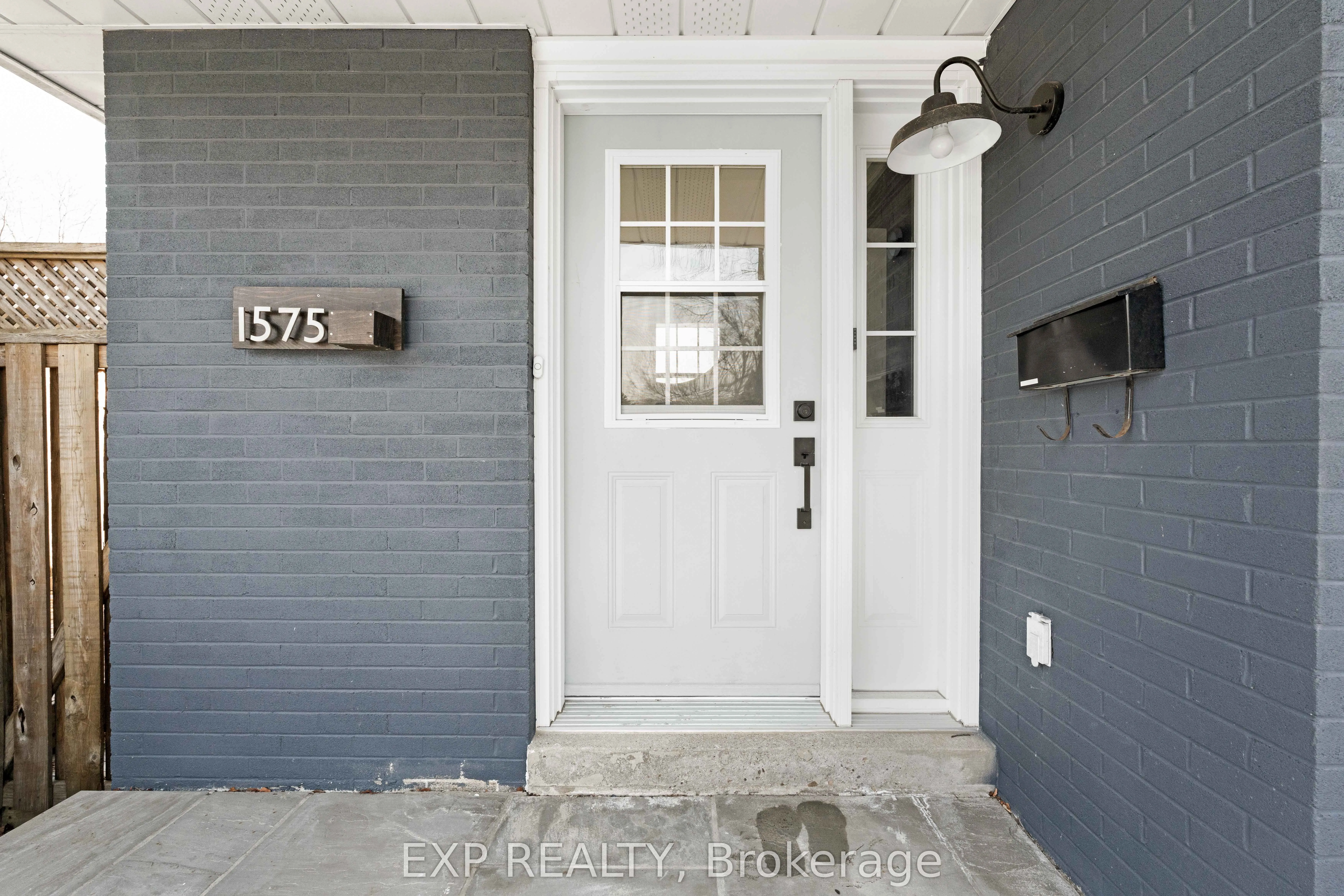 1575 Lewisham Drive