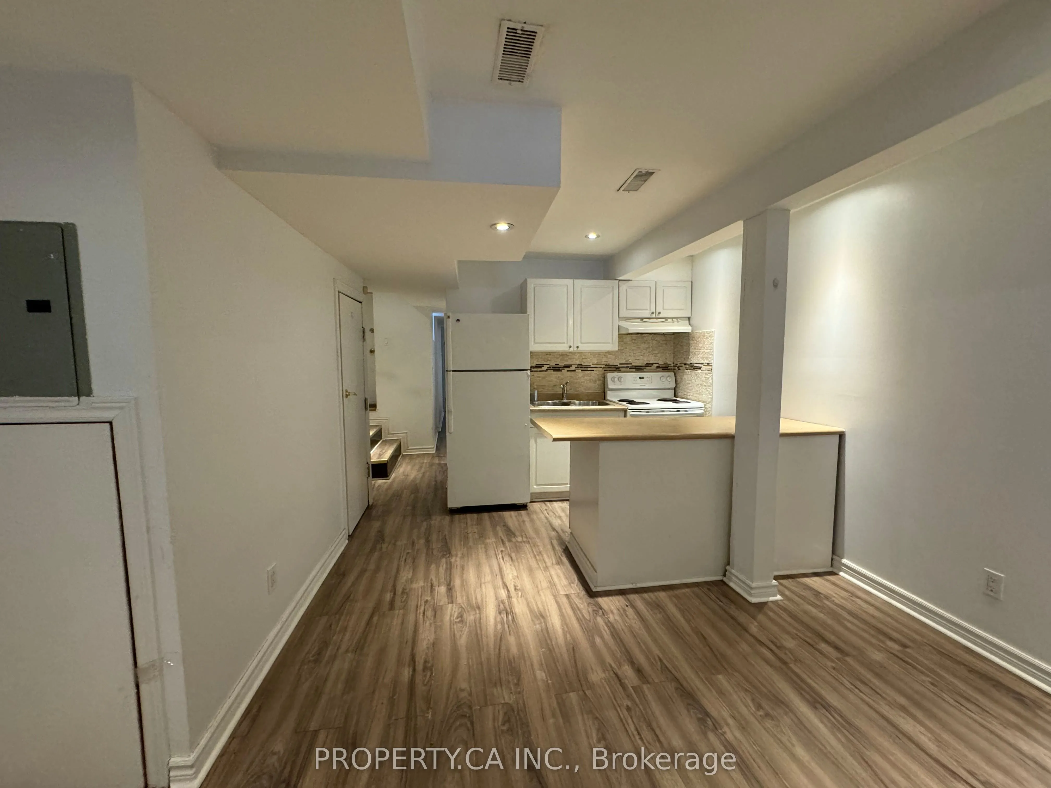 270 Christie Street ##Lower