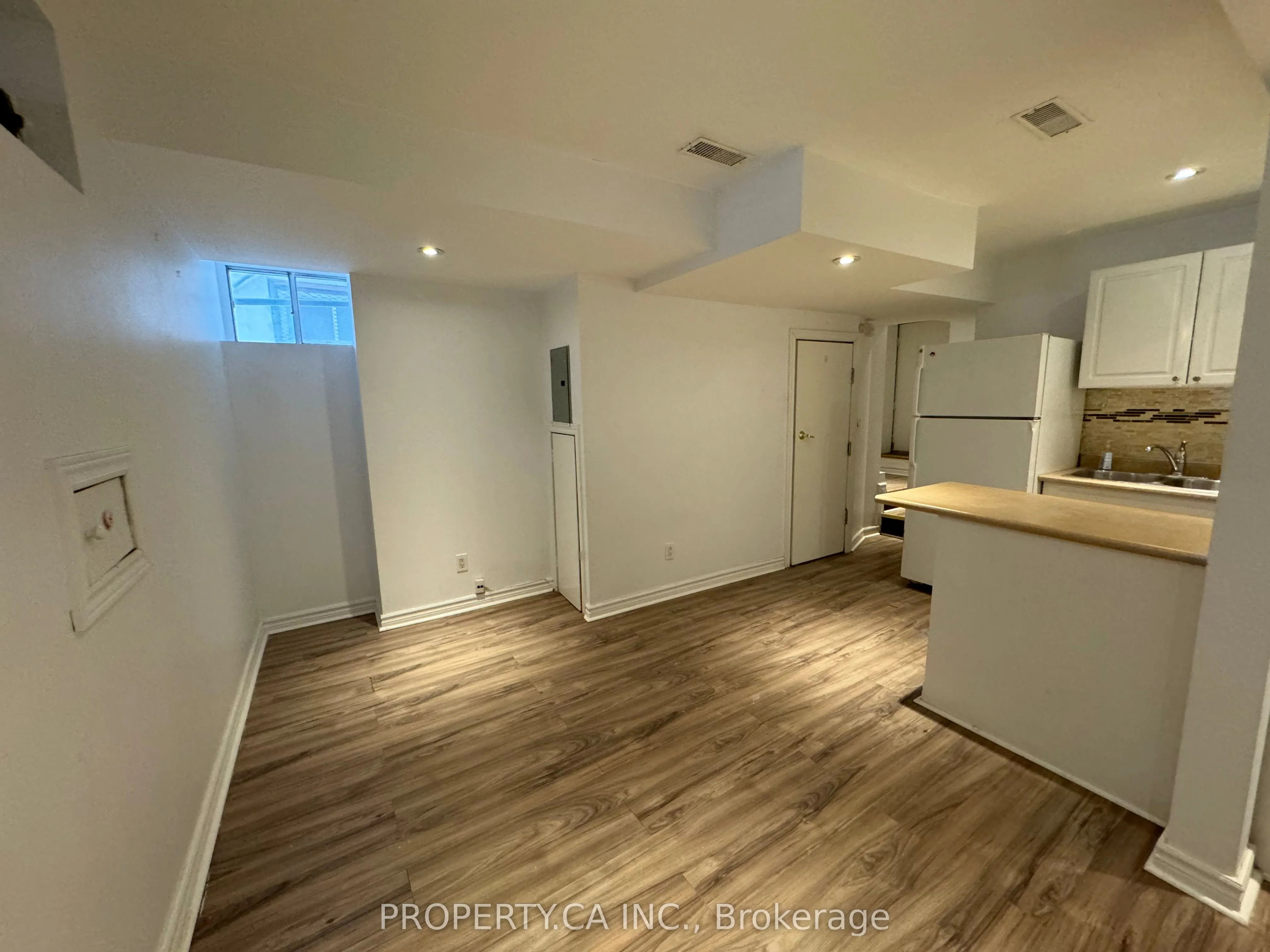 270 Christie Street ##Lower