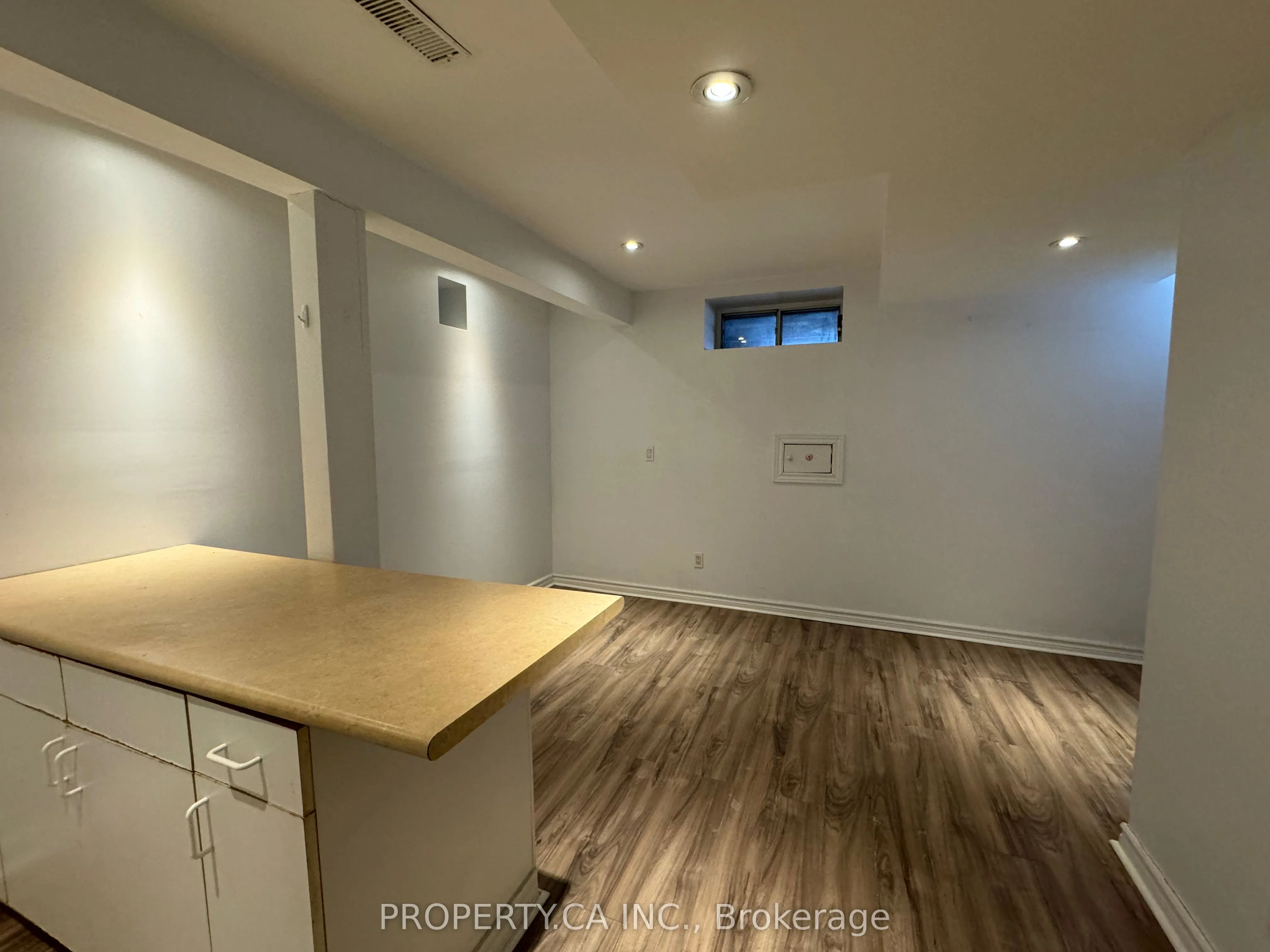 270 Christie Street ##Lower