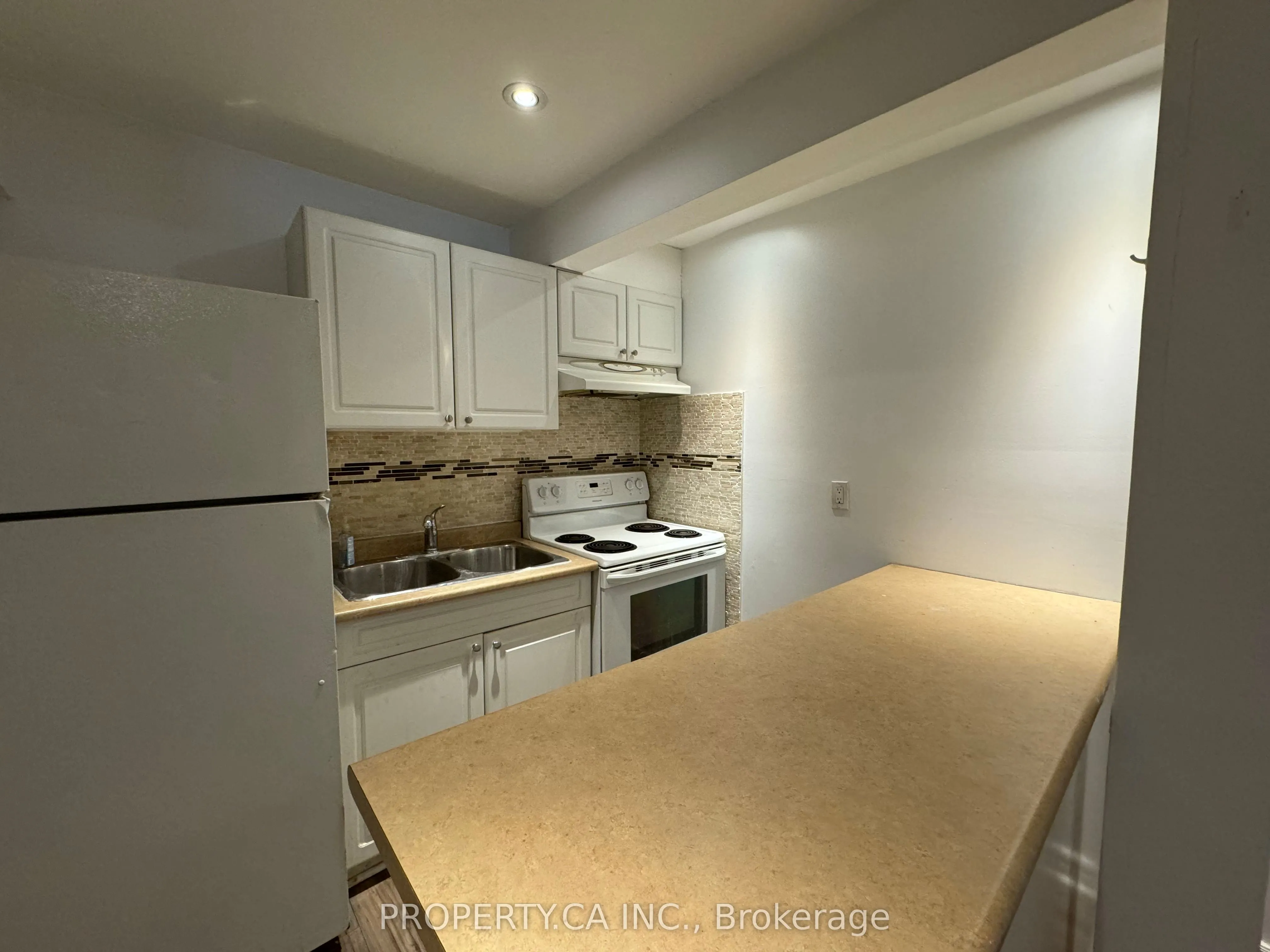 270 Christie Street ##Lower