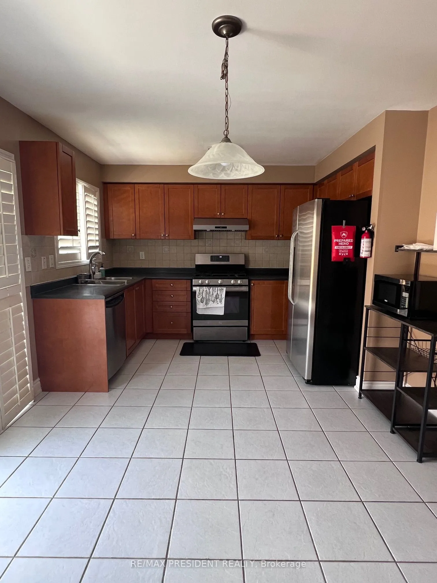 3252 Munson Crescent