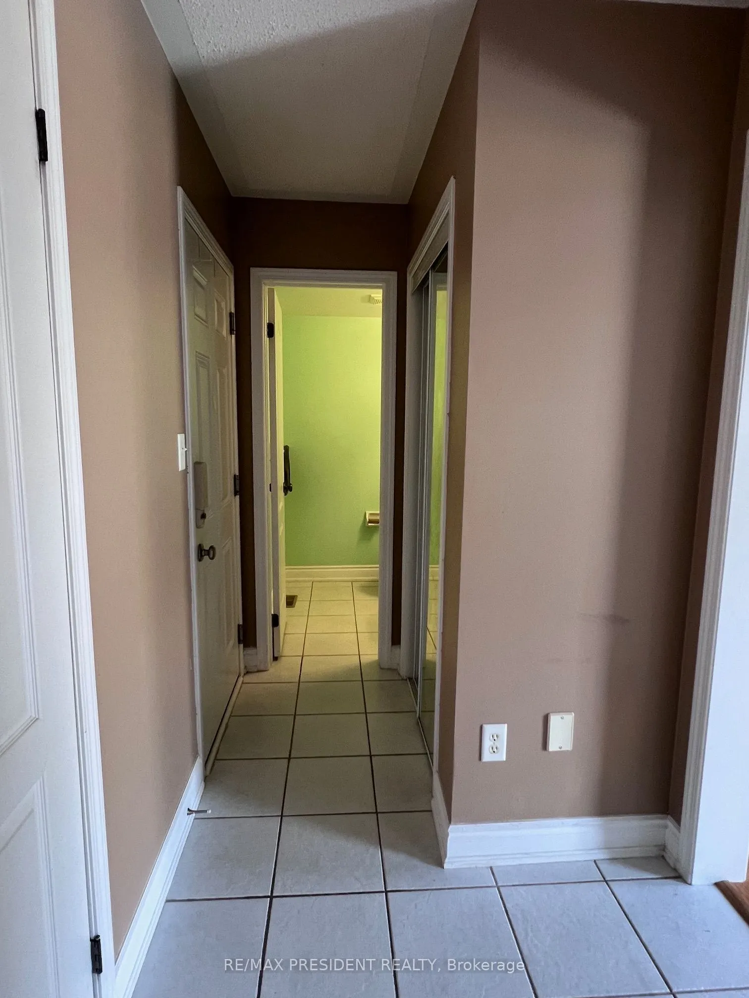 3252 Munson Crescent