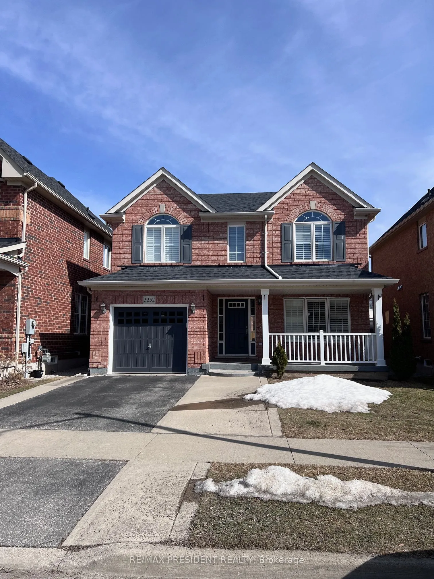 3252 Munson Crescent