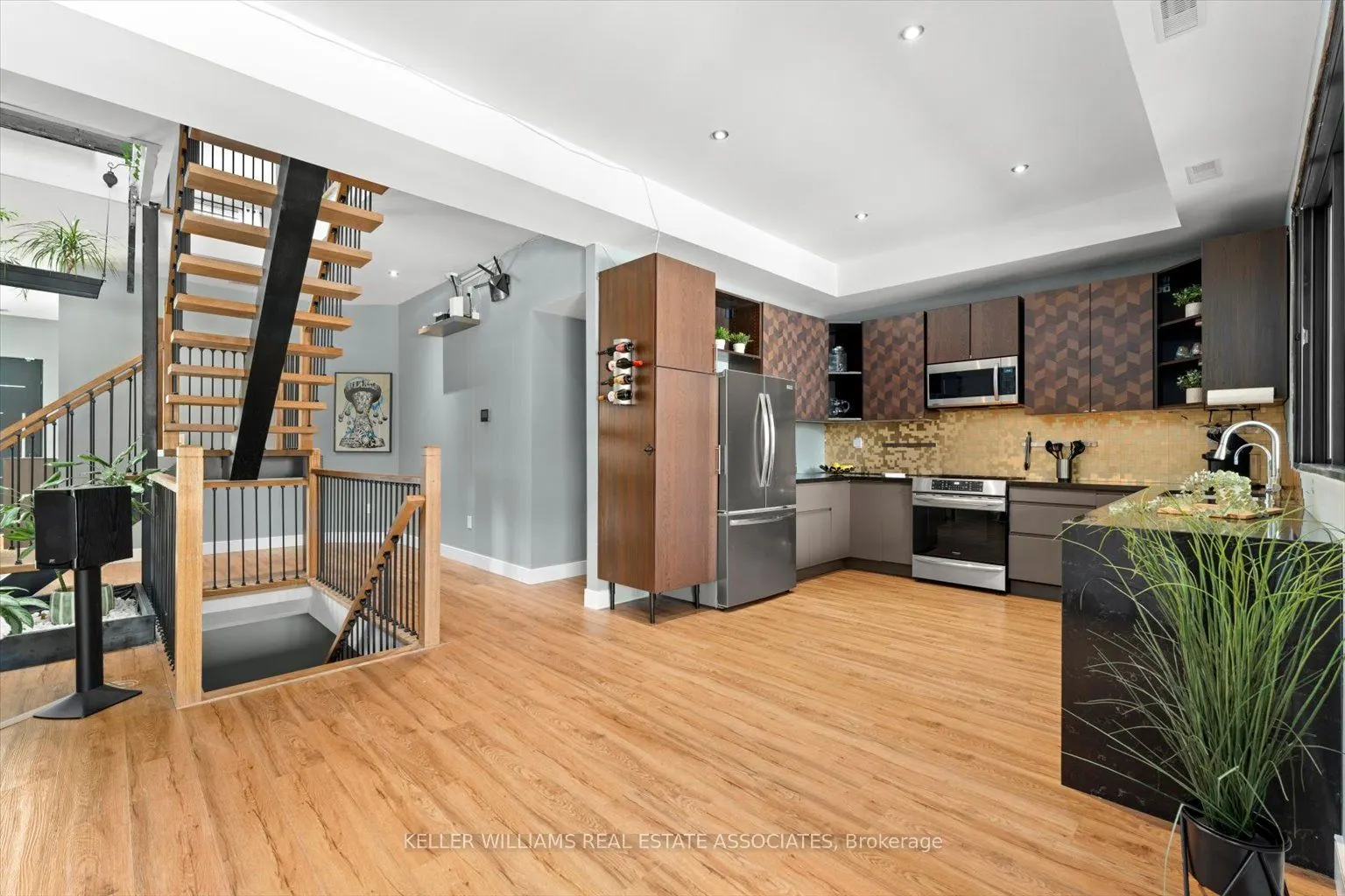 644 Roselaire Trail