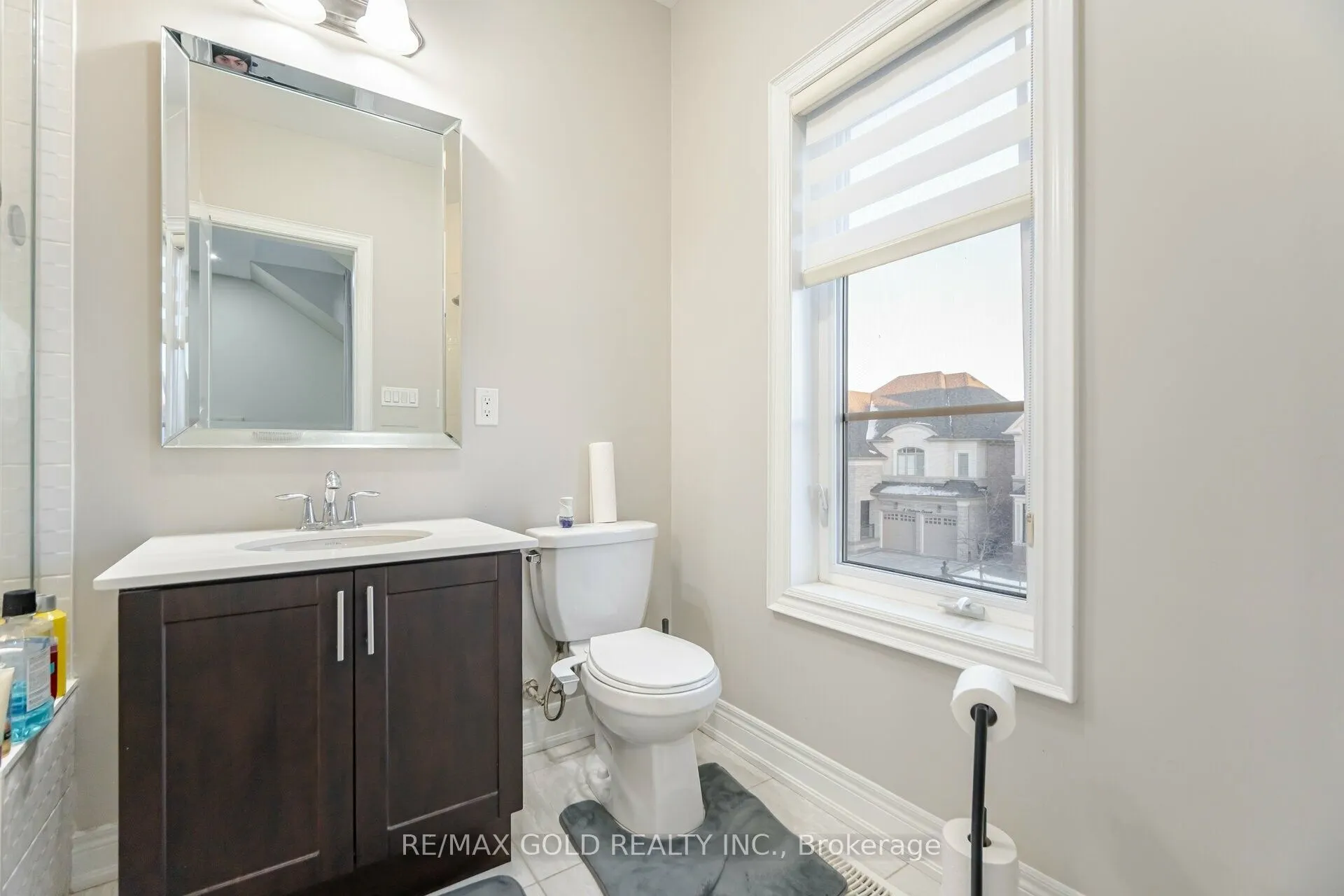 9 Bedouin Crescent