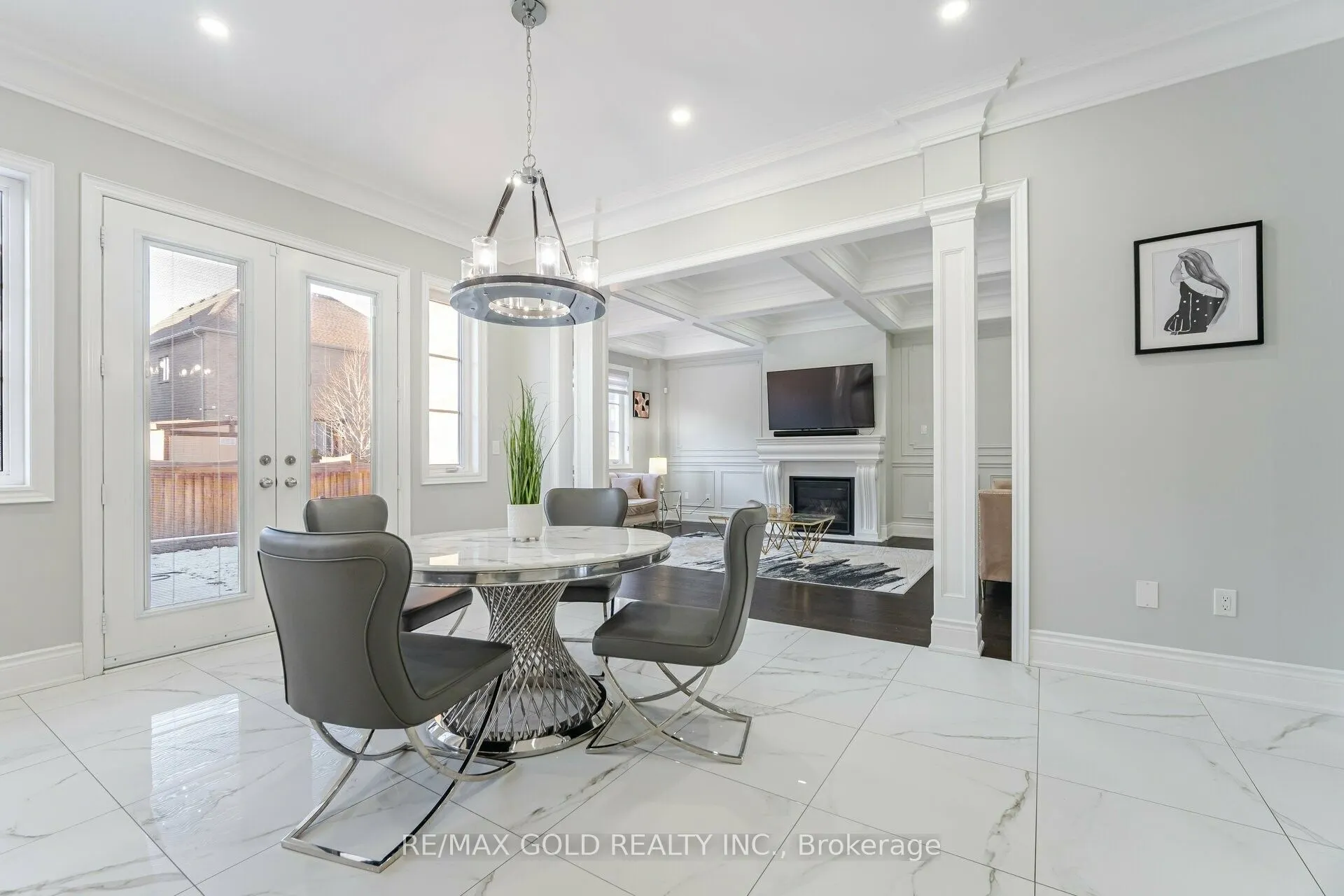 9 Bedouin Crescent