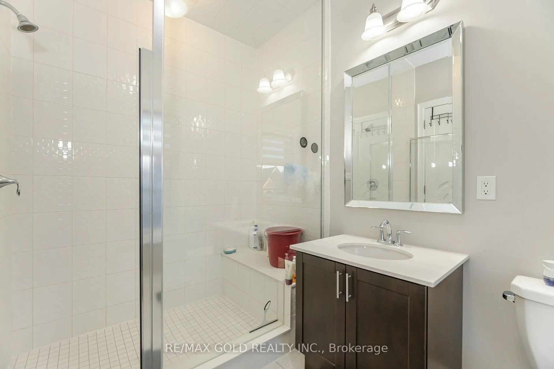 9 Bedouin Crescent